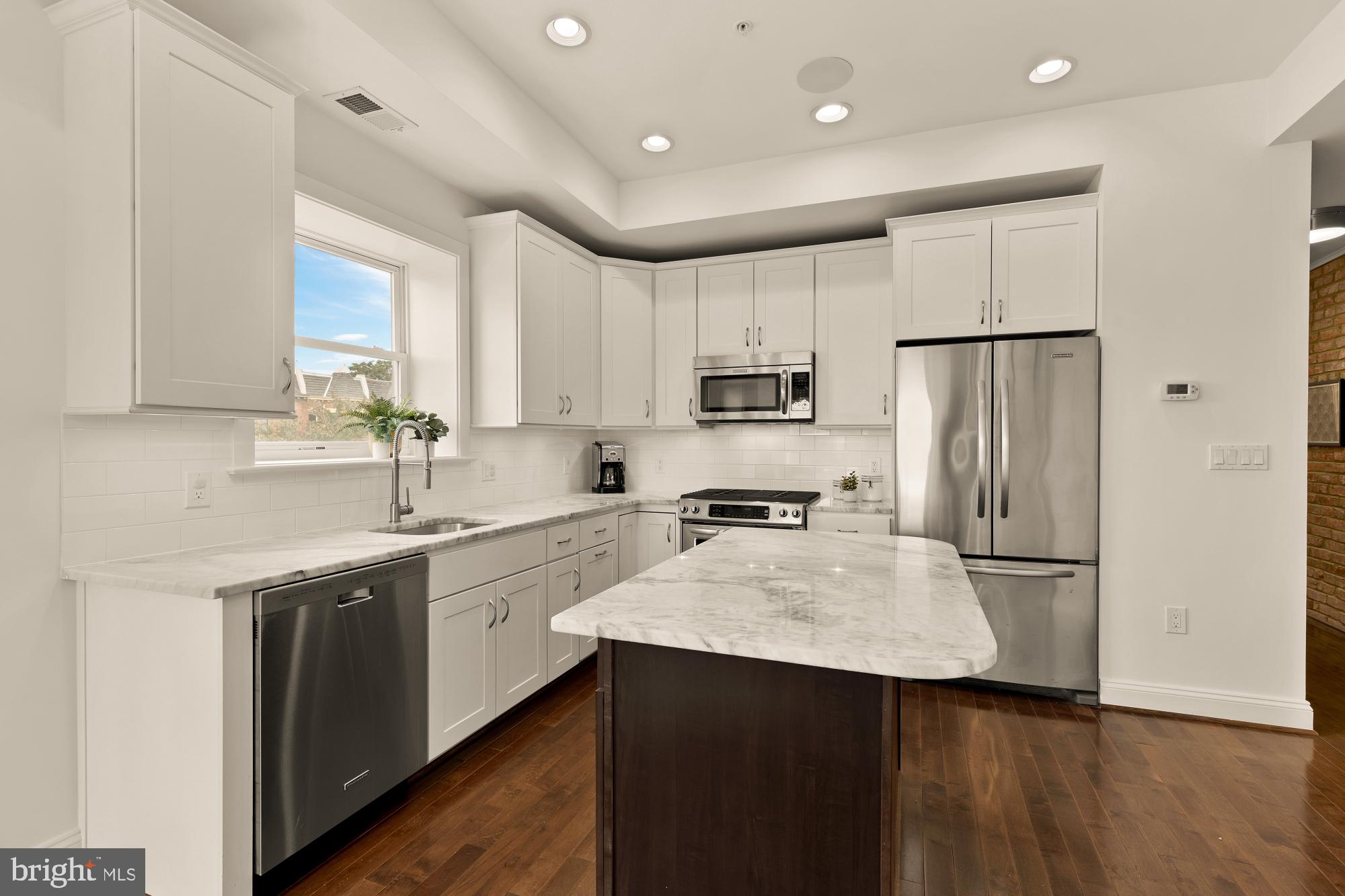 1249 KENYON STREET NW 4