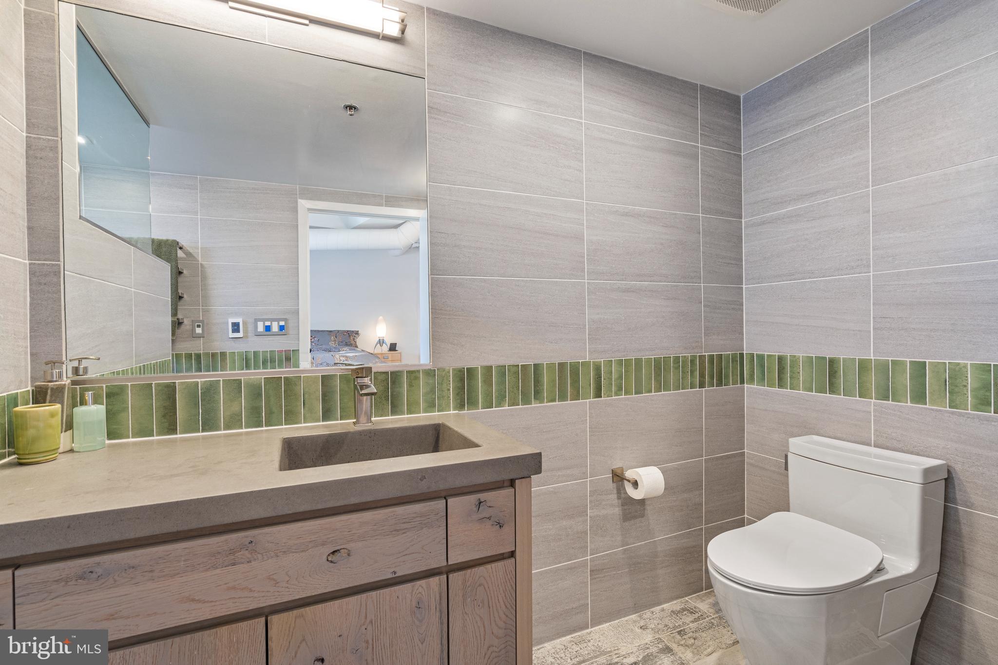 1700 KALORAMA ROAD NW PH502