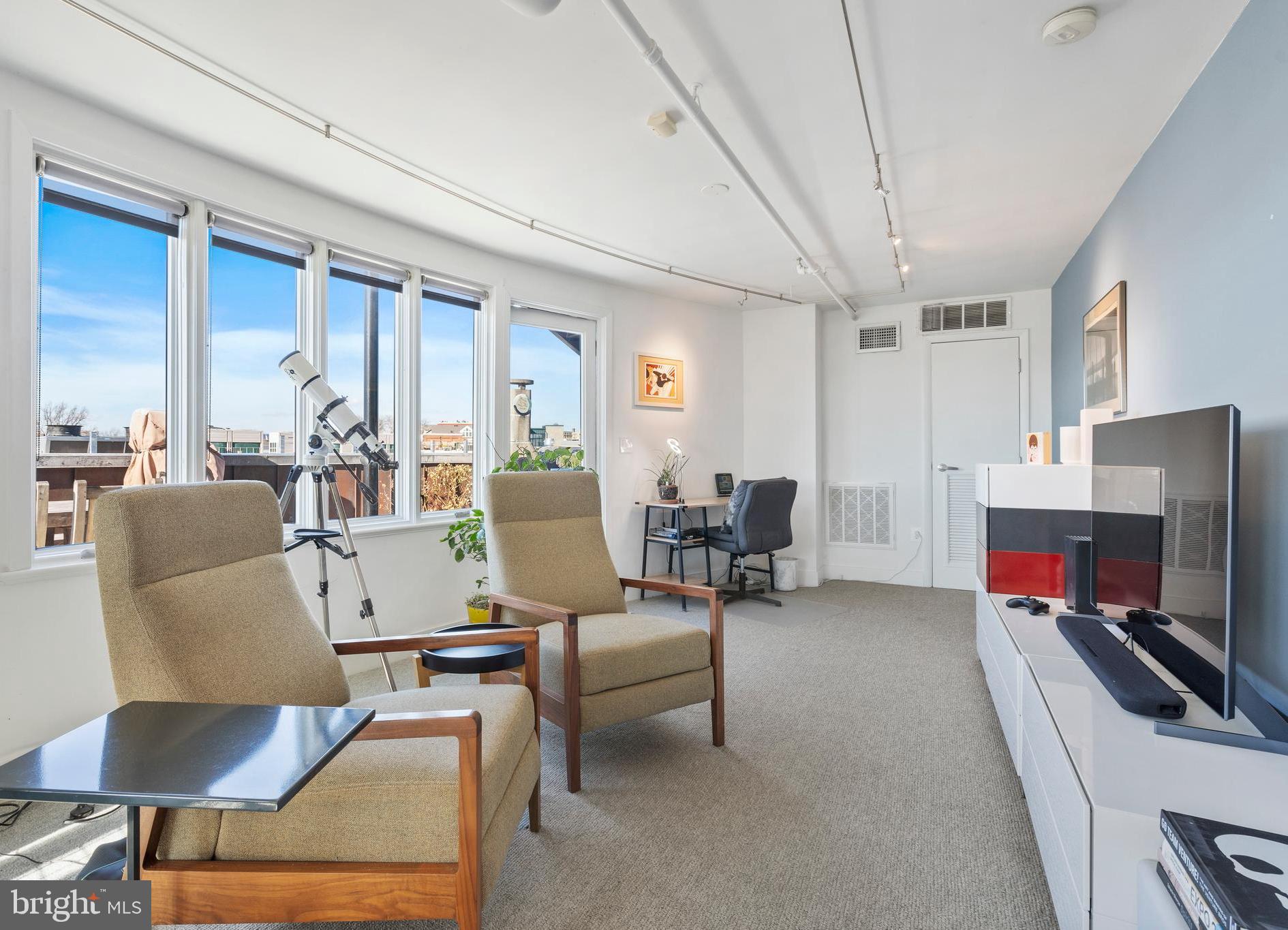 1700 KALORAMA ROAD NW PH502