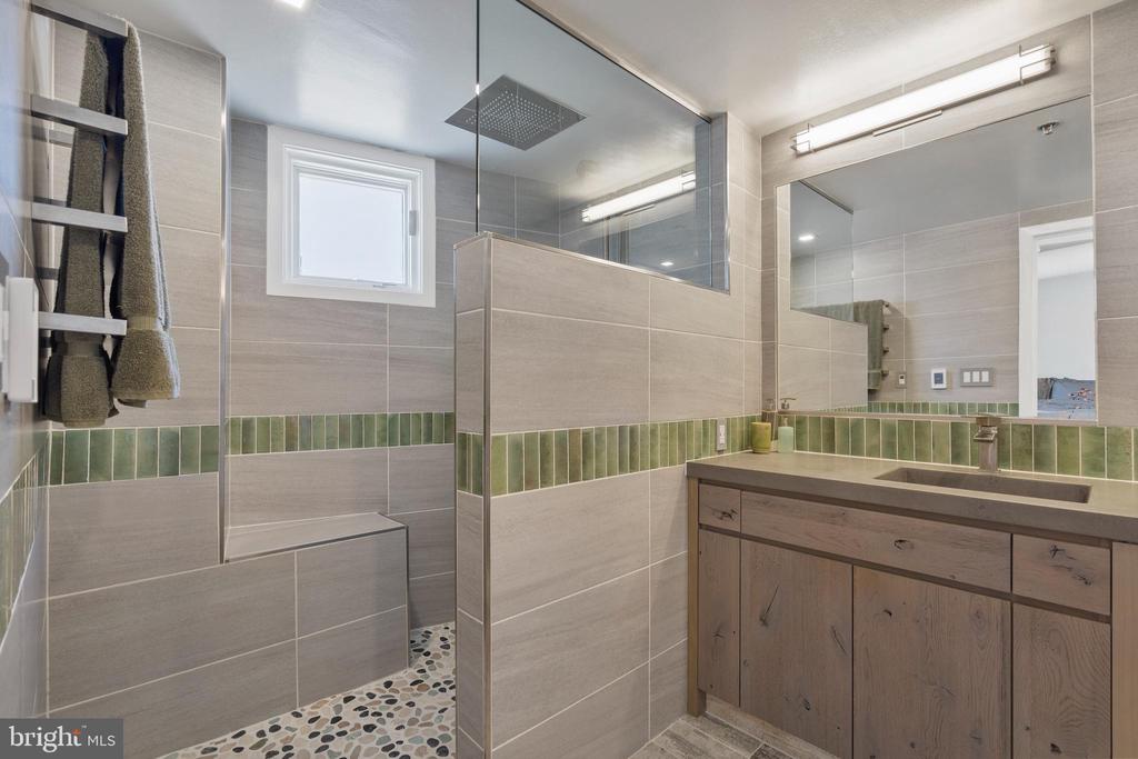 1700 KALORAMA ROAD NW PH502