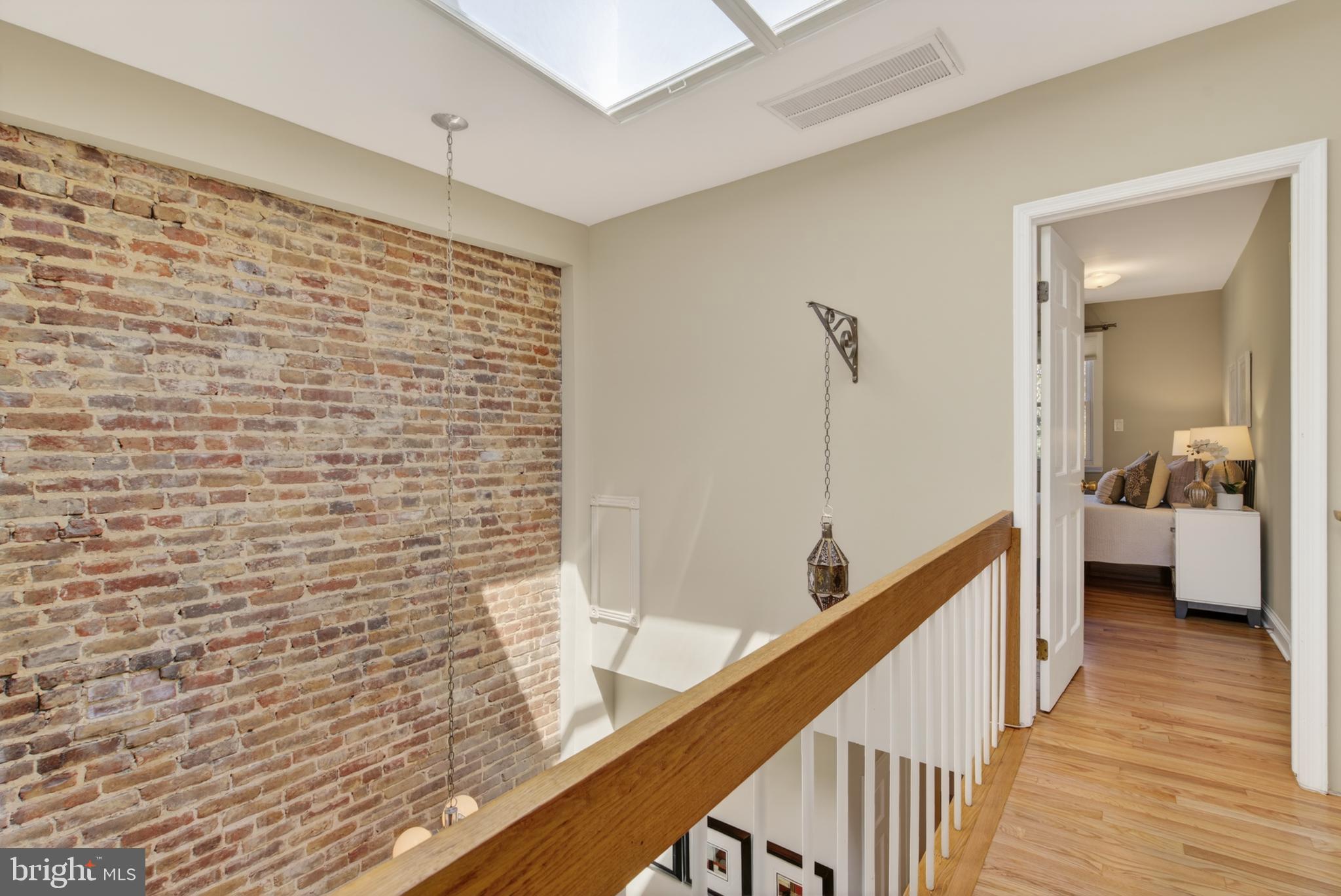 110 6TH STREET SE
