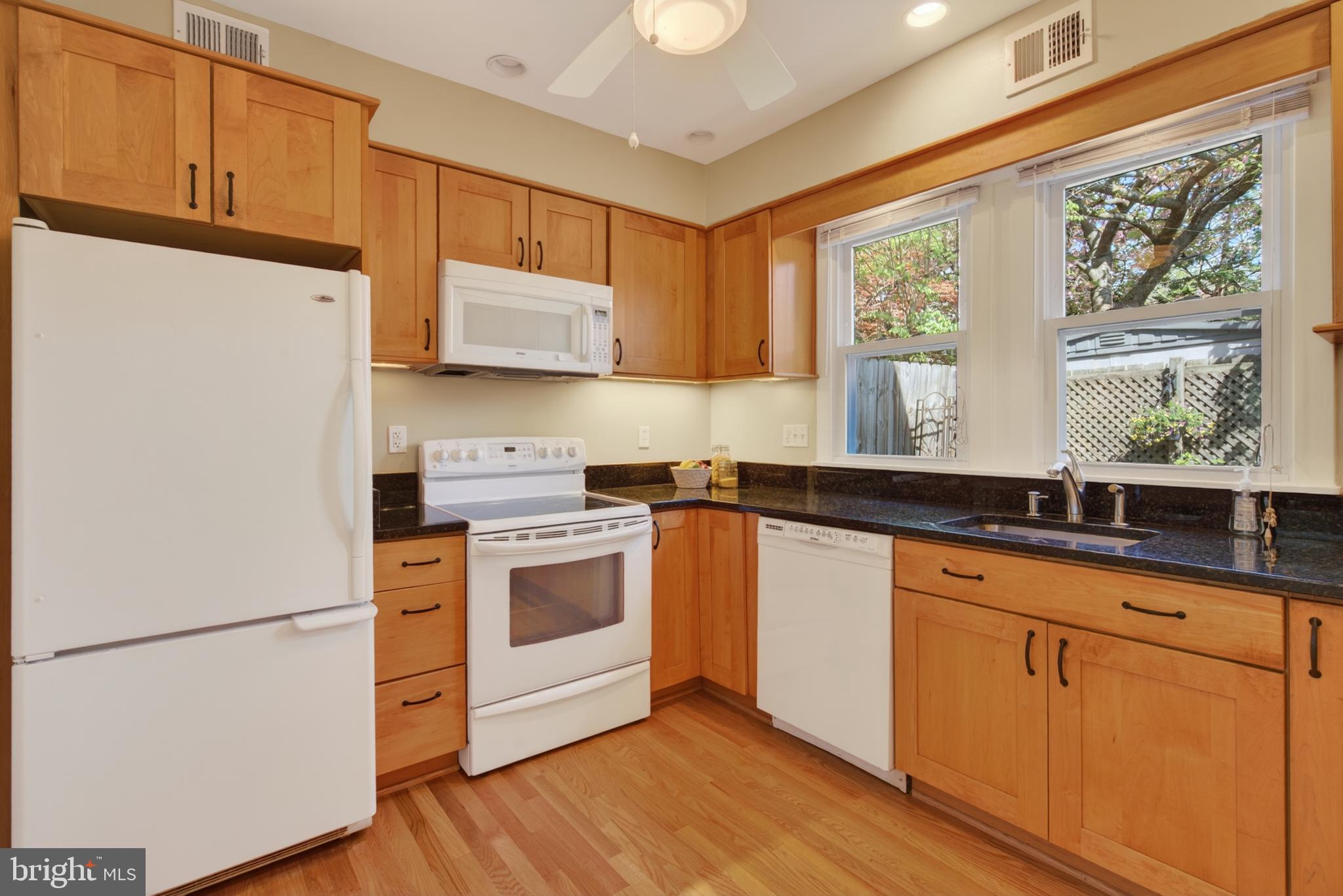 110 6TH STREET SE