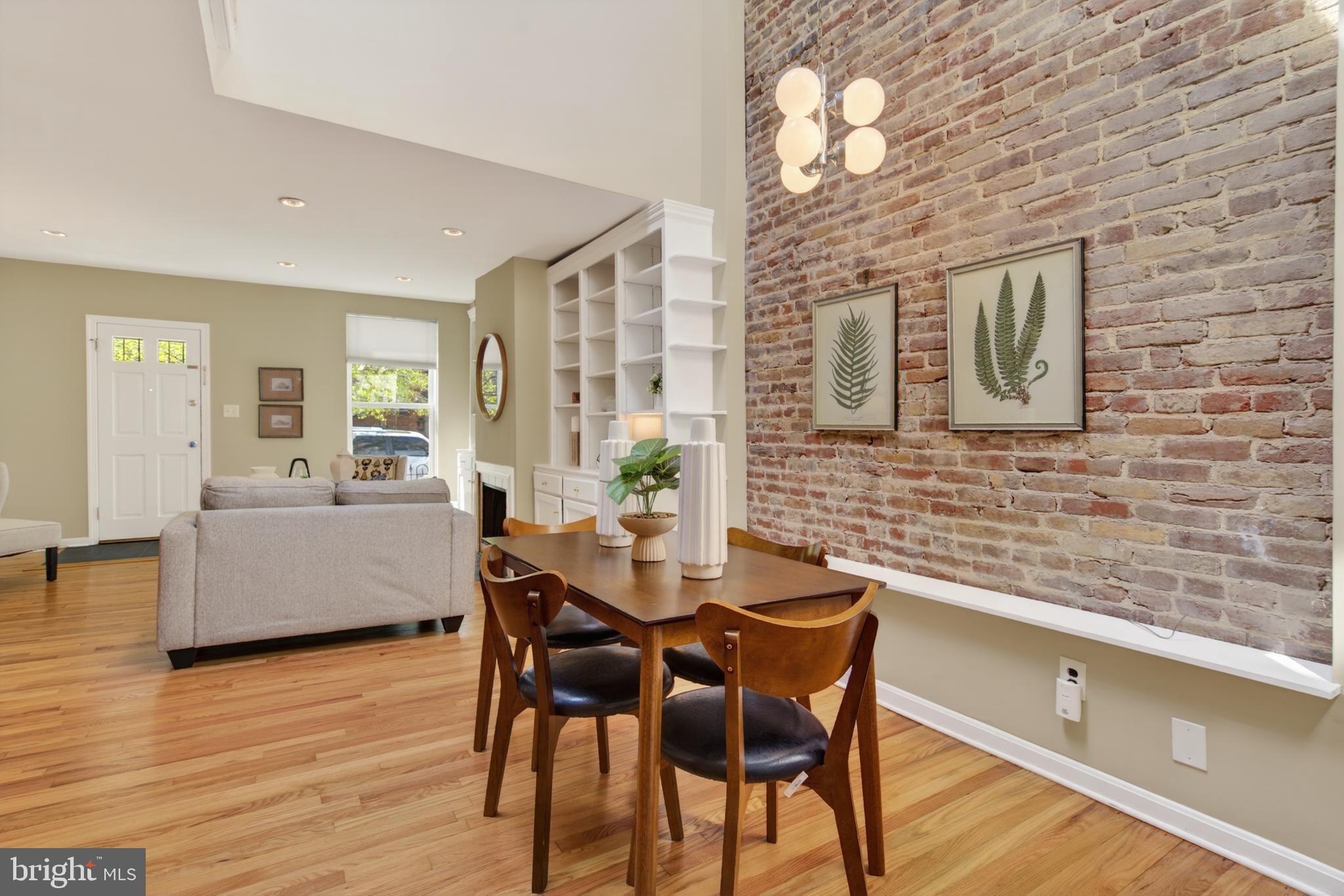 110 6TH STREET SE