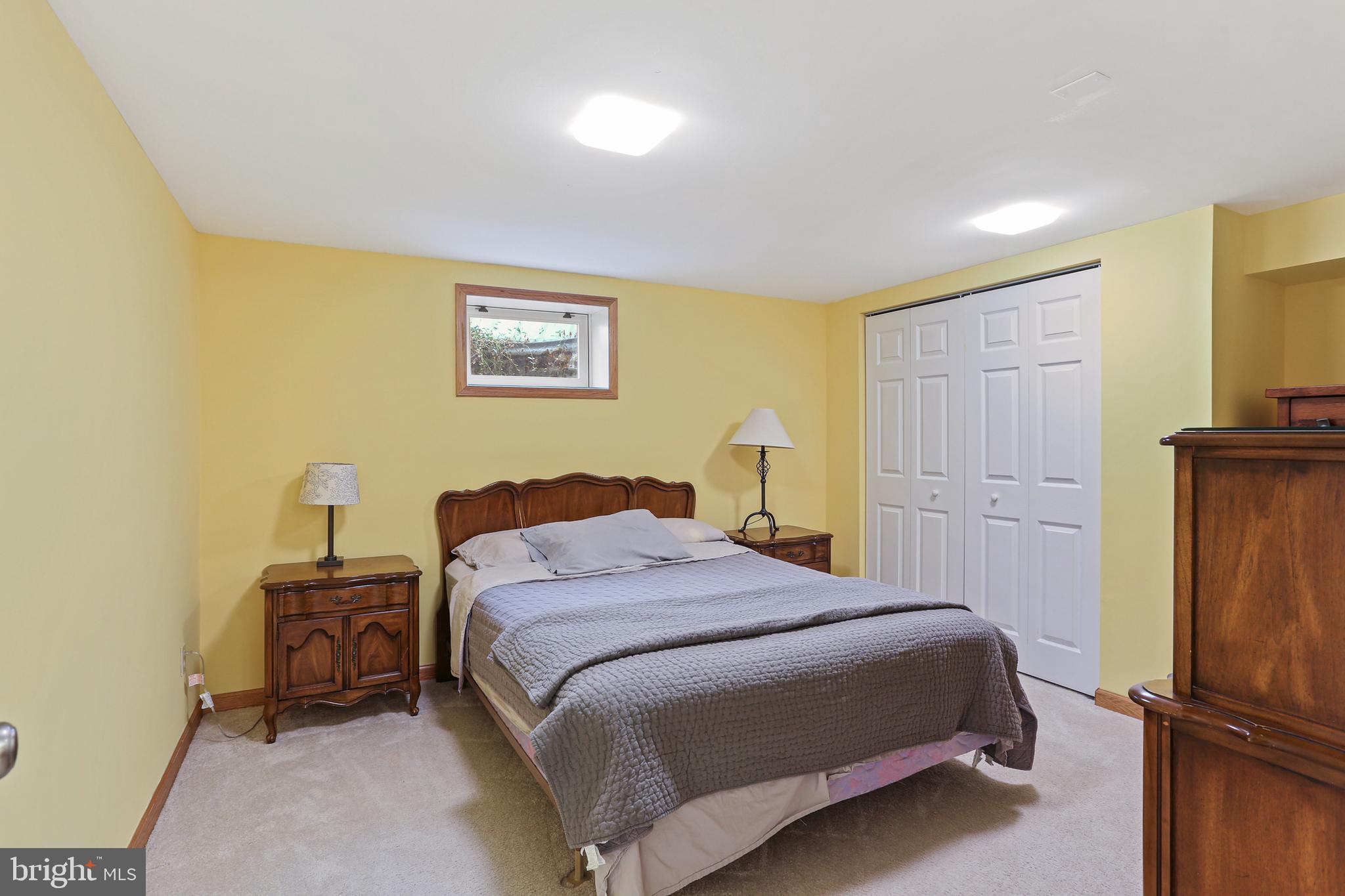 5 Over Ridge Ct