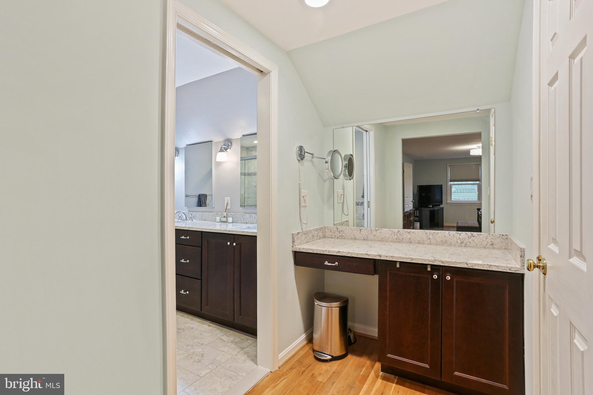 5 Over Ridge Ct