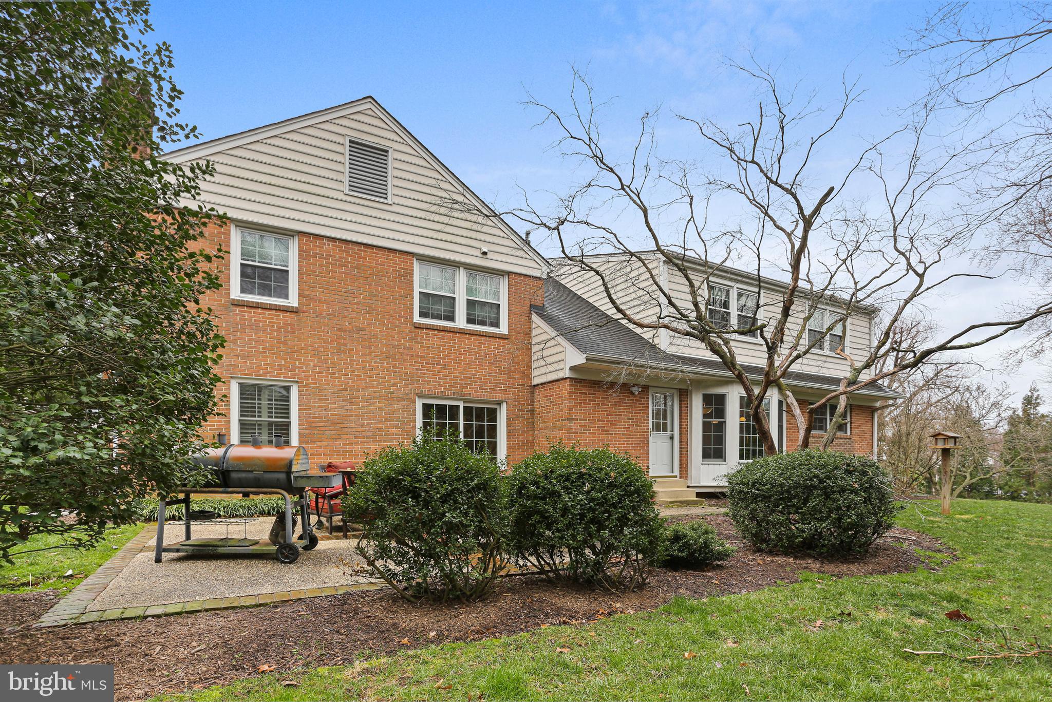 5 Over Ridge Ct