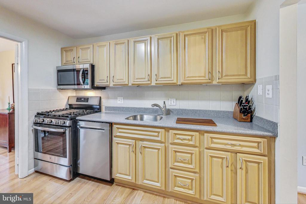 10725 Bucknell Dr #12