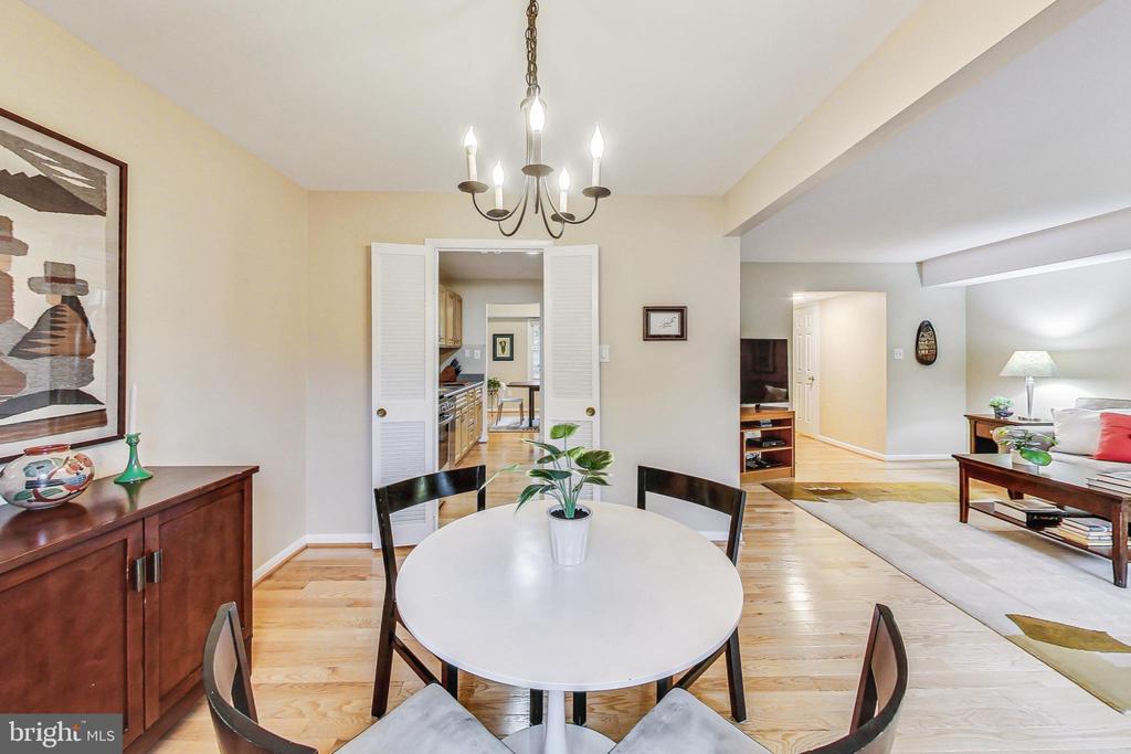 10725 Bucknell Dr #12