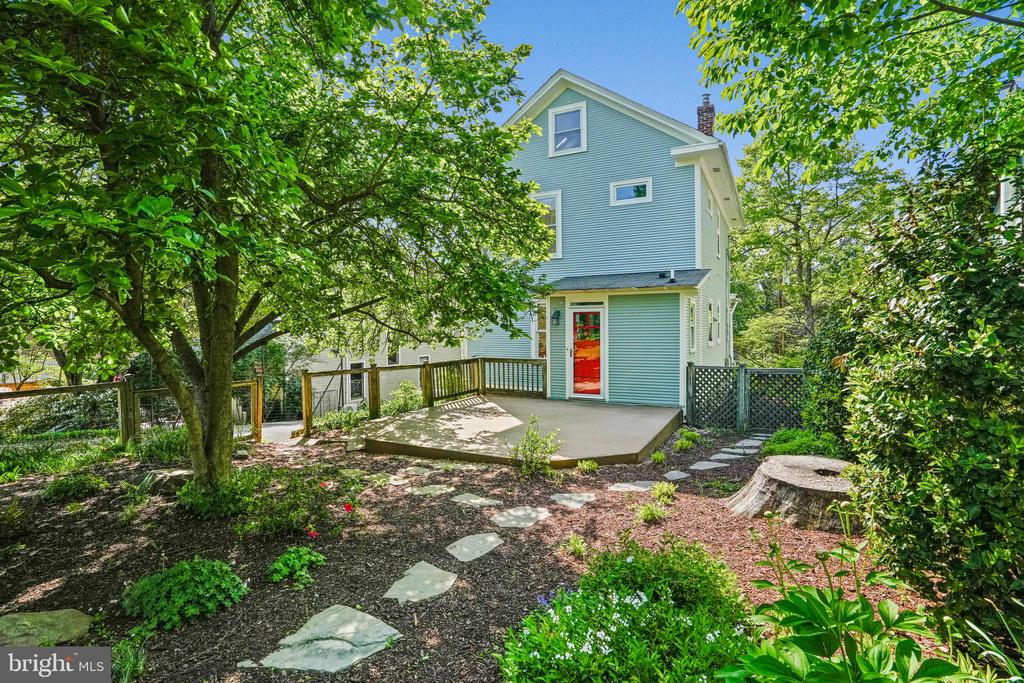 7109 Cedar Ave