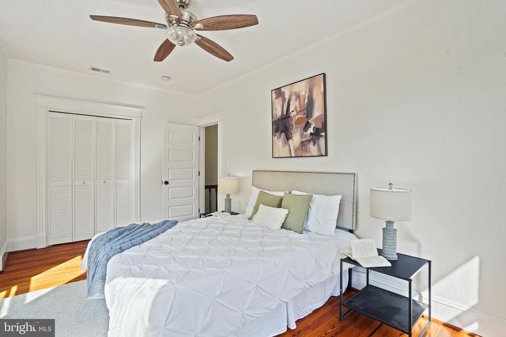 7109 Cedar Ave