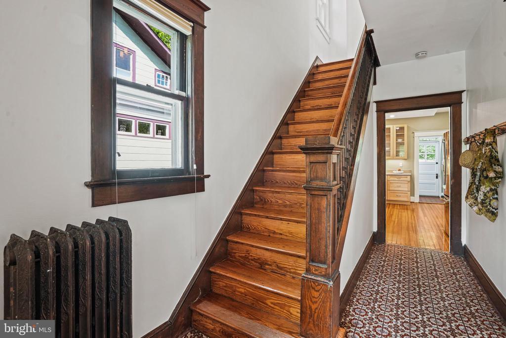 7109 Cedar Ave