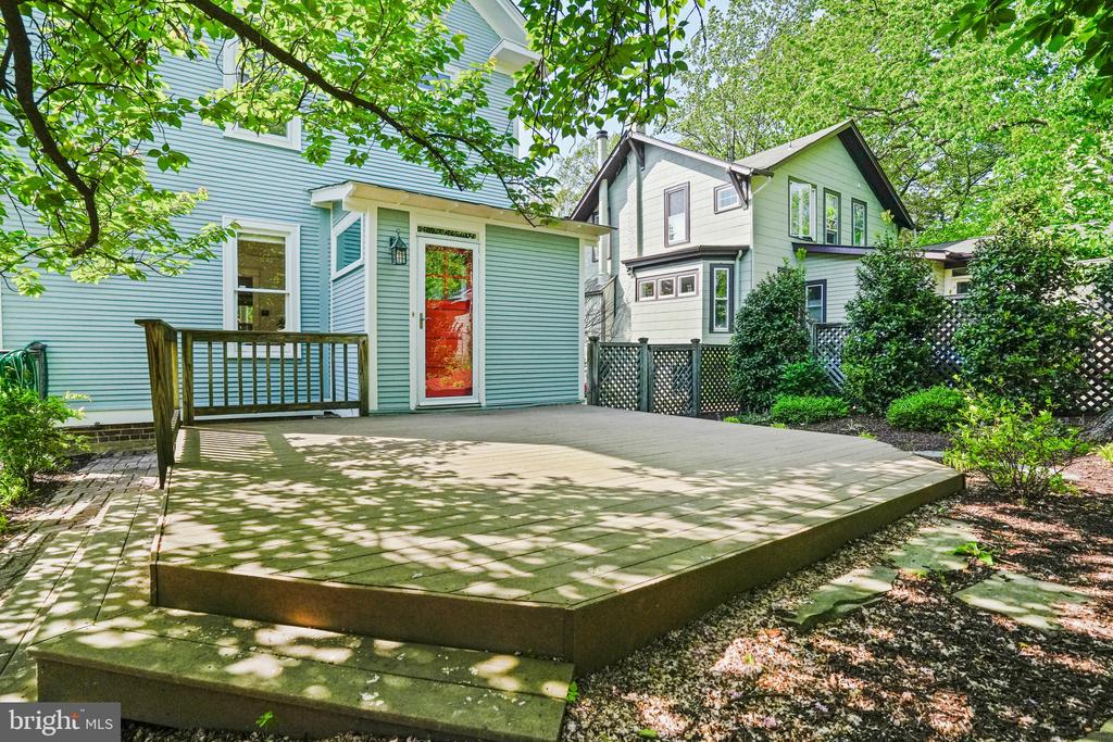 7109 Cedar Ave