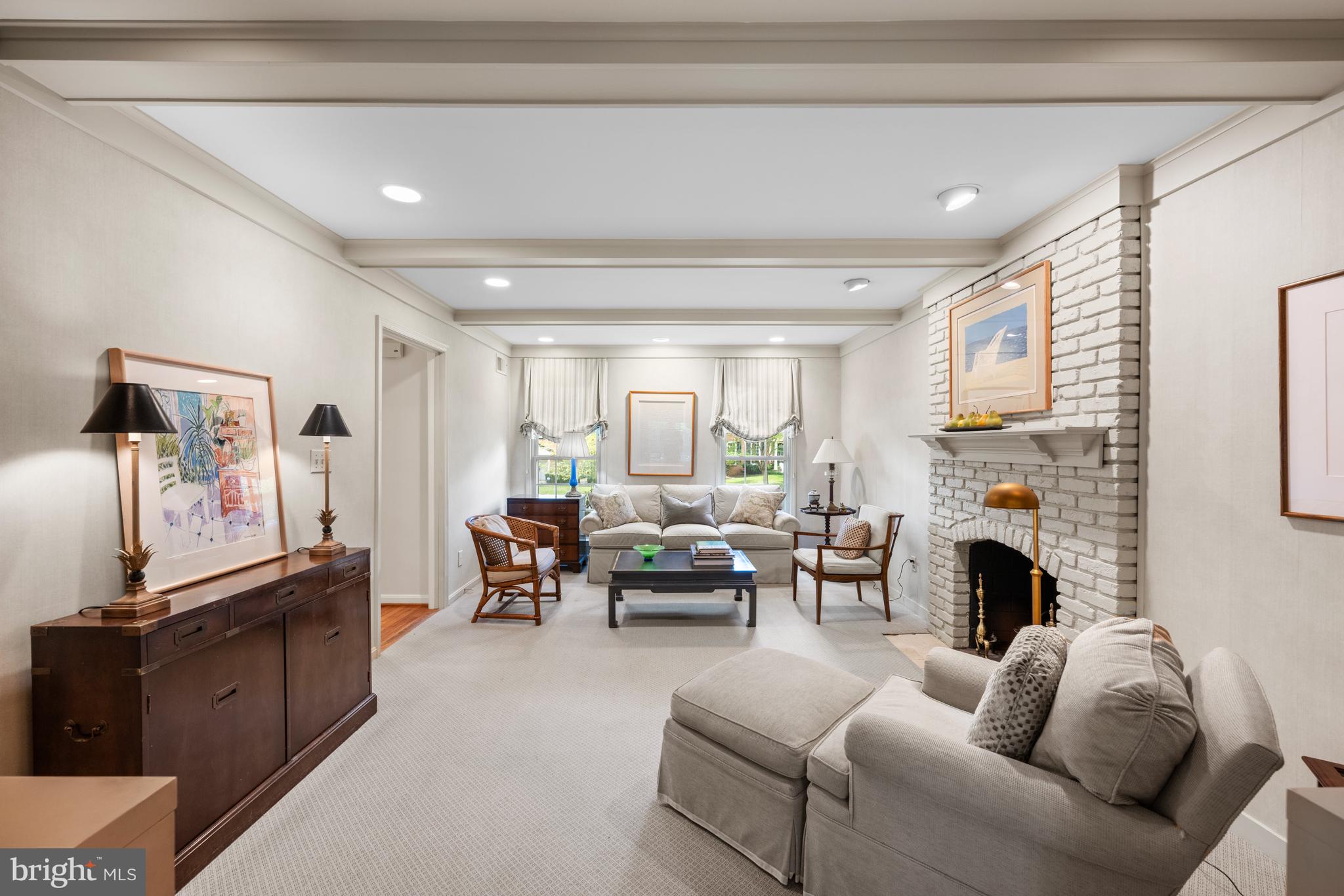 11805 HITCHING POST LANE