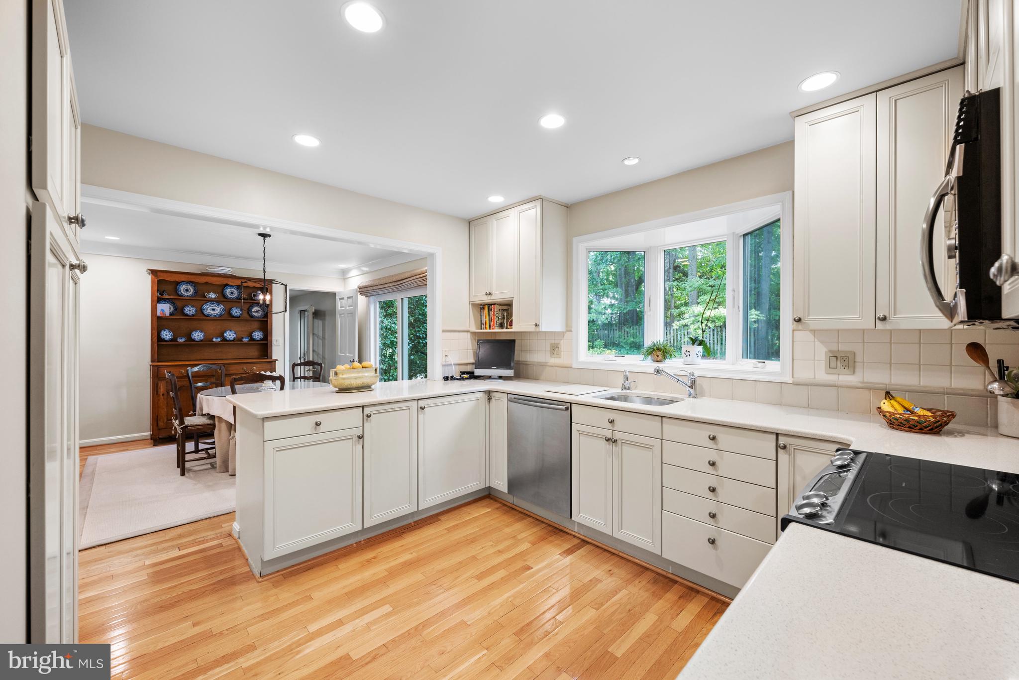 11805 HITCHING POST LANE