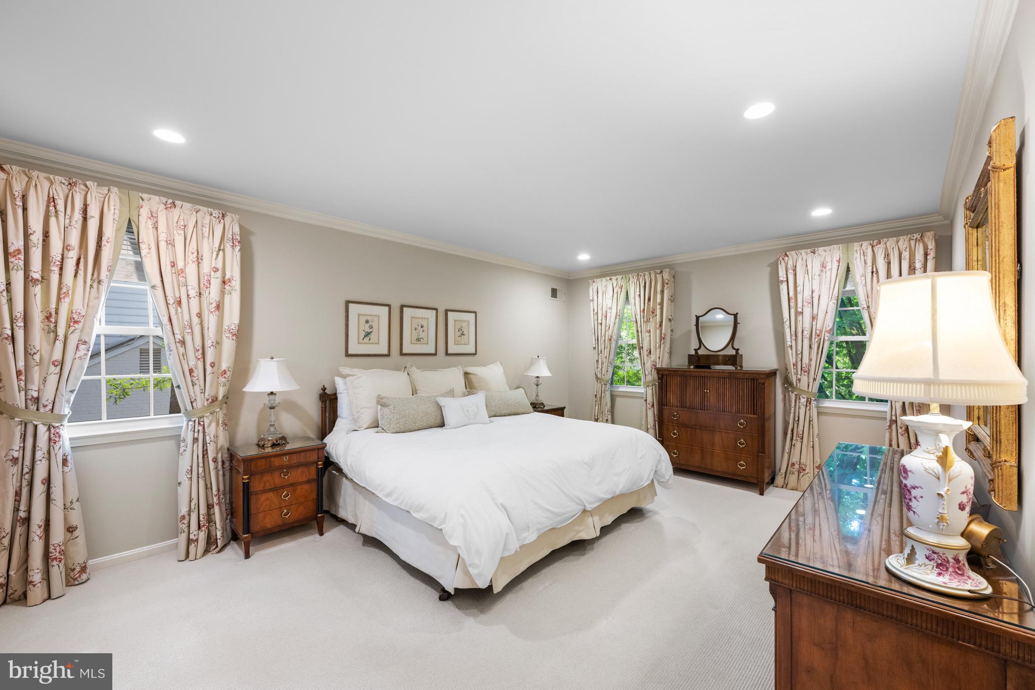 11805 HITCHING POST LANE