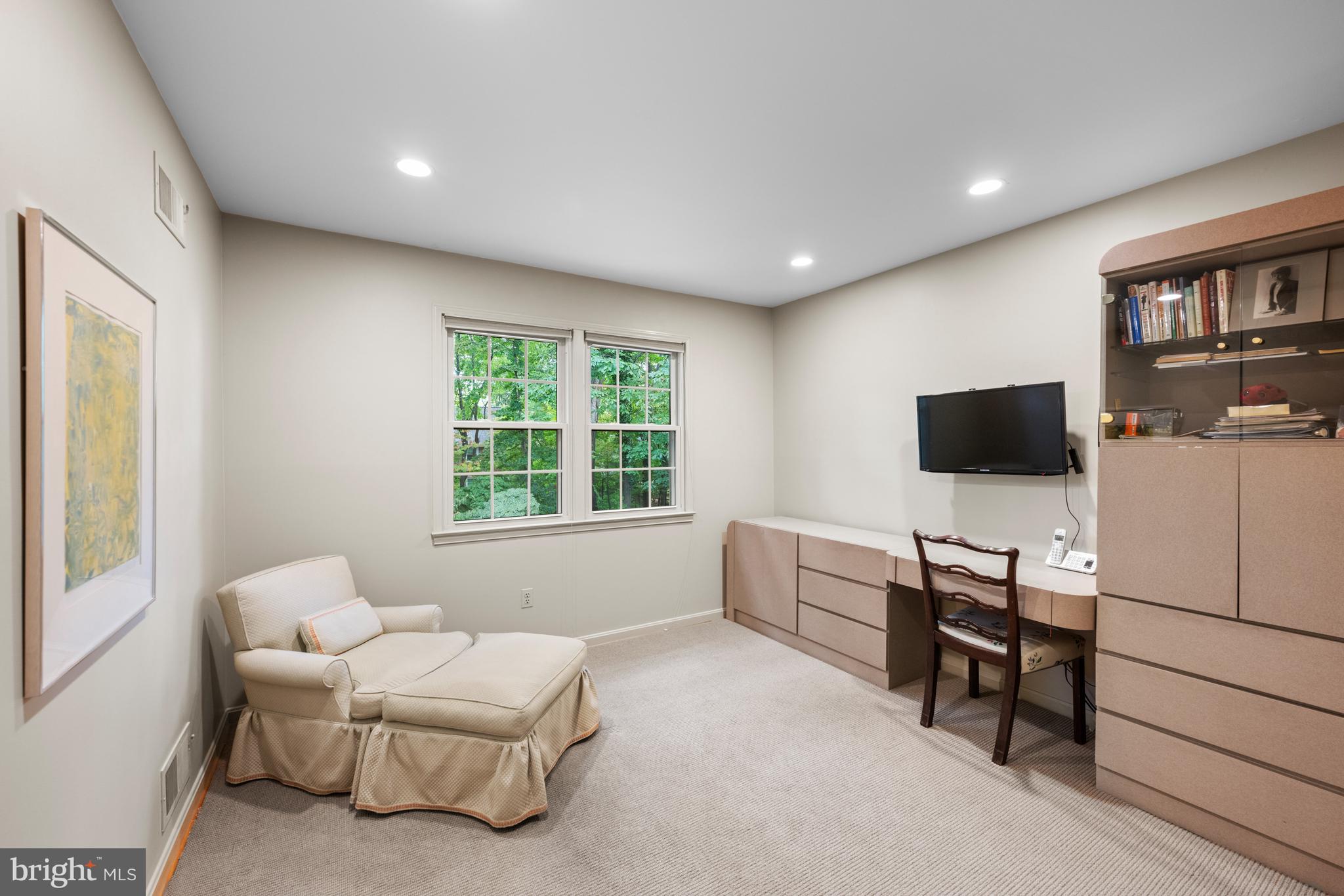 11805 HITCHING POST LANE