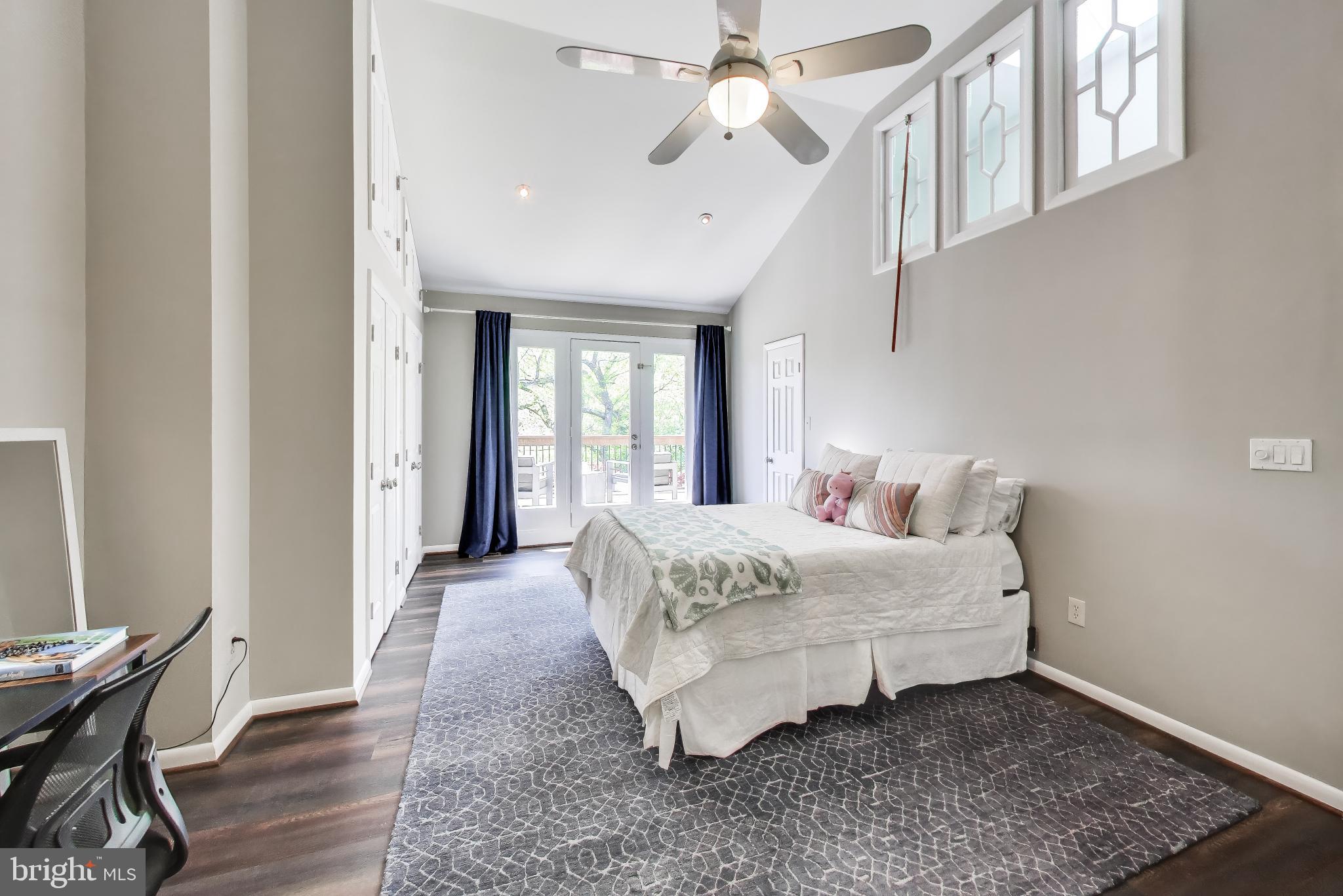 3810 N RICHMOND STREET