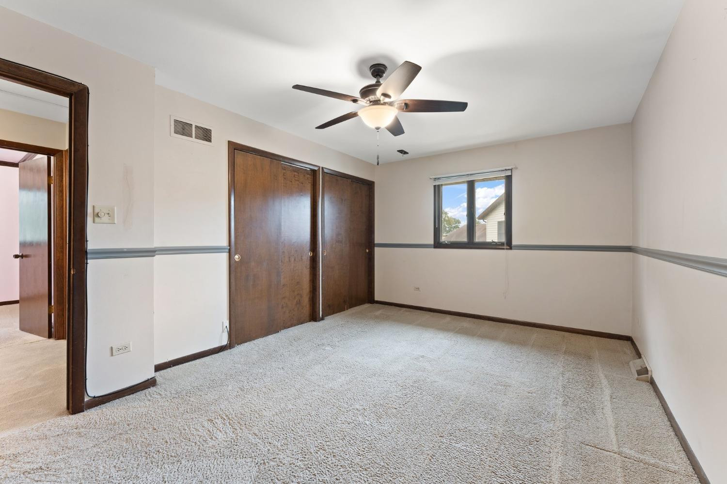 5046 W 89th Place