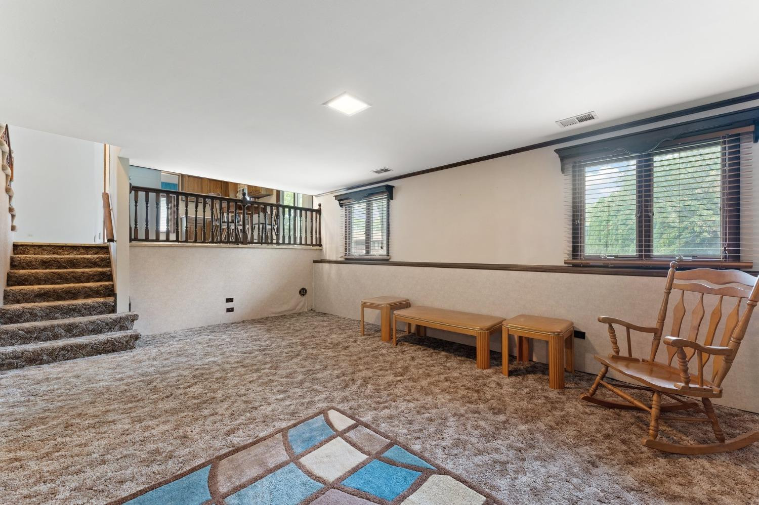 5046 W 89th Place