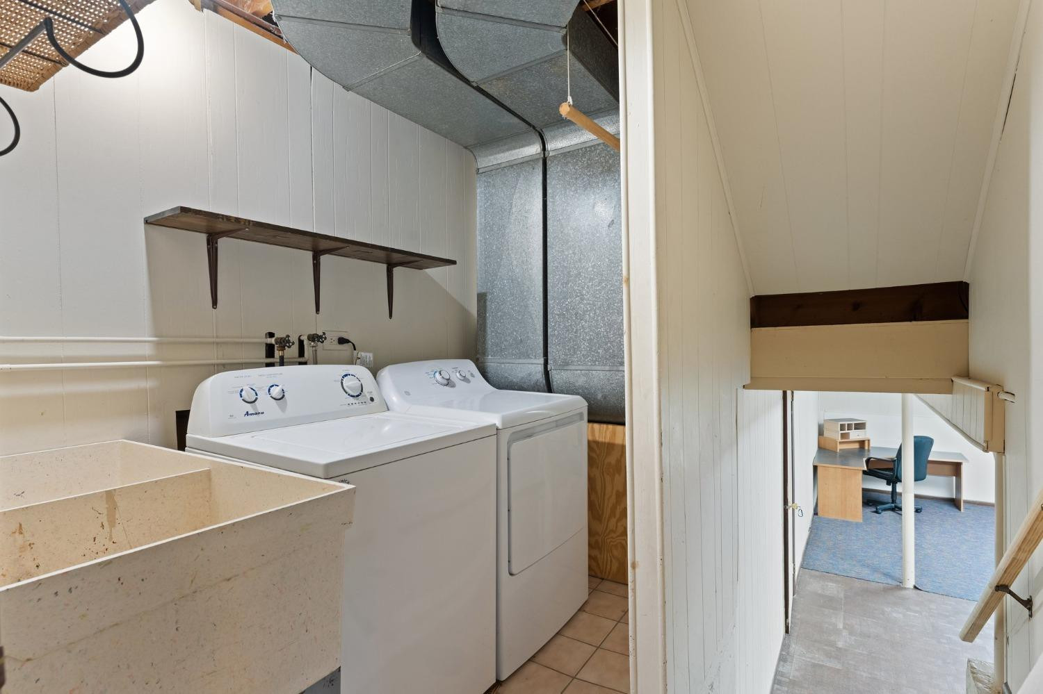 5046 W 89th Place