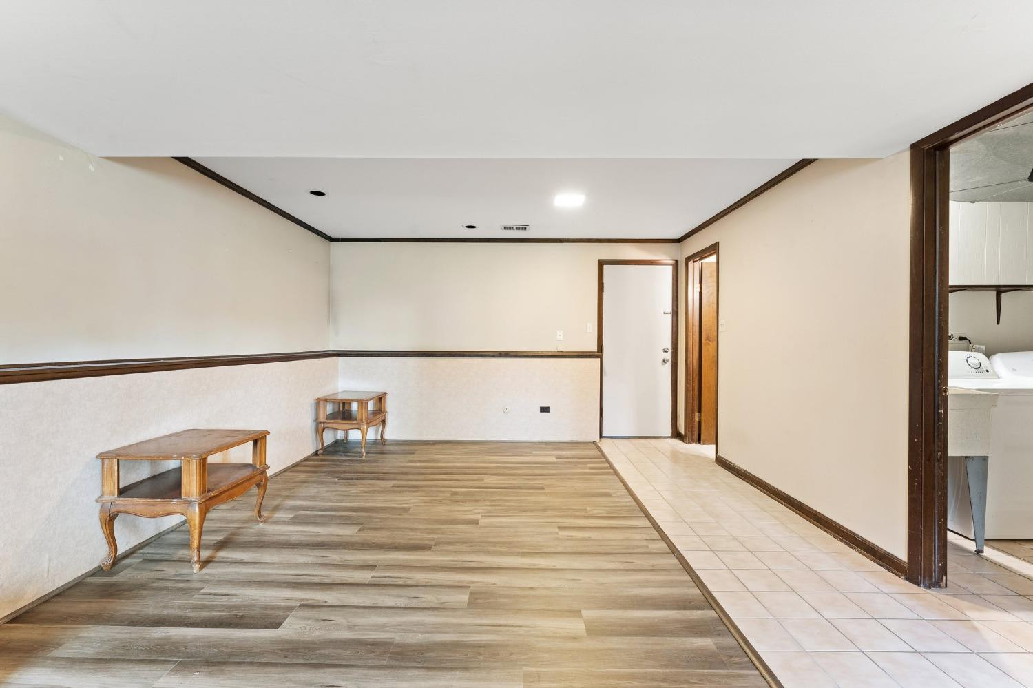 5046 W 89th Place