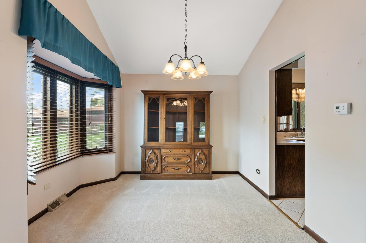 5046 W 89th Place
