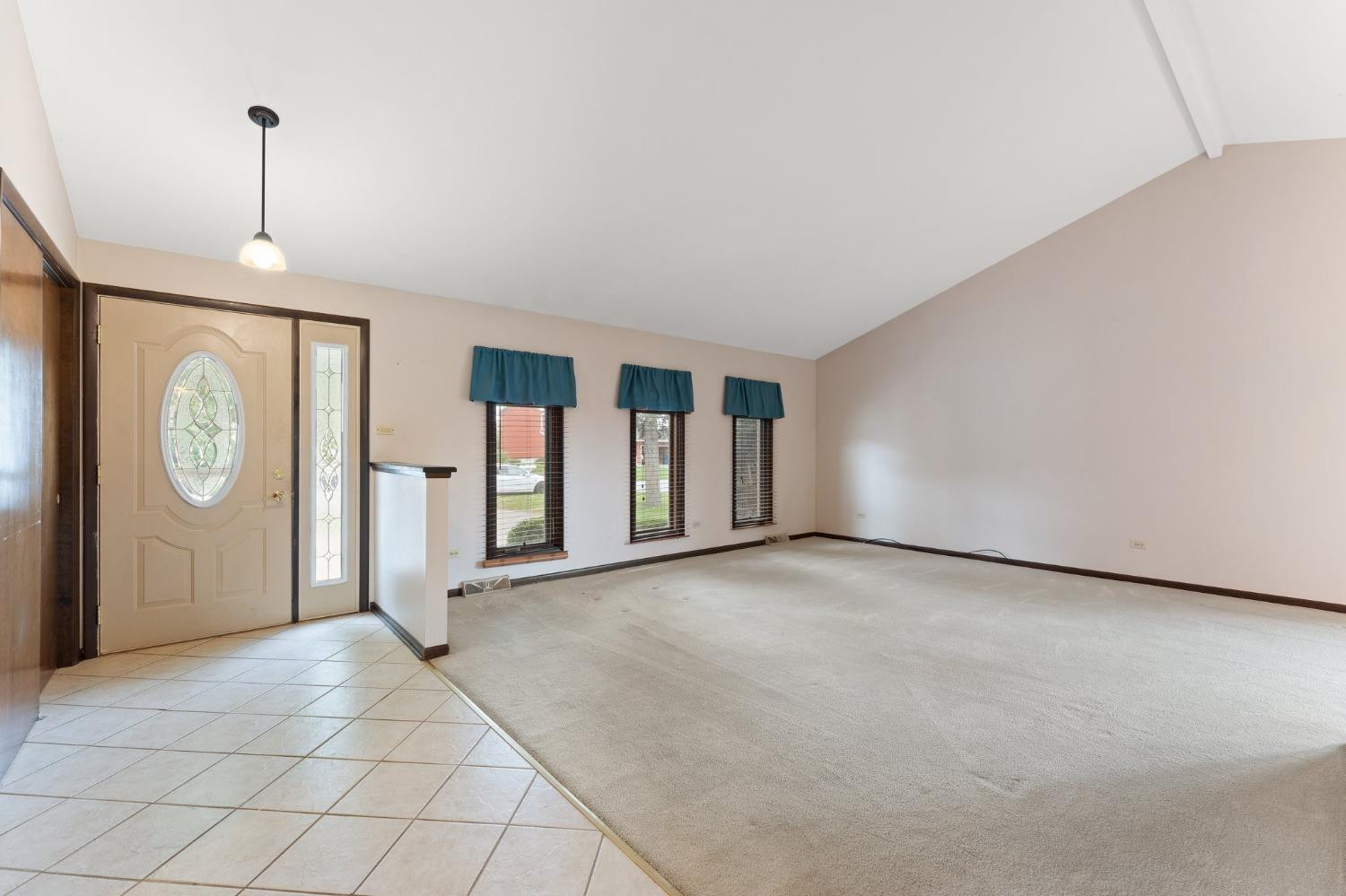 5046 W 89th Place