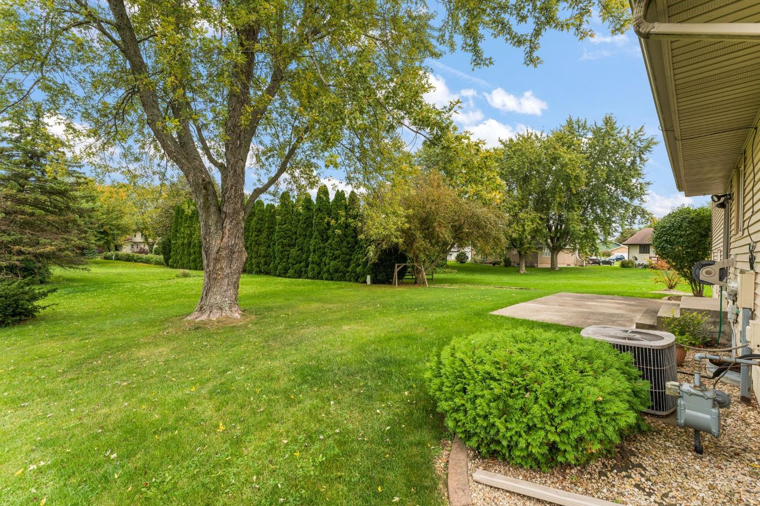 5046 W 89th Place