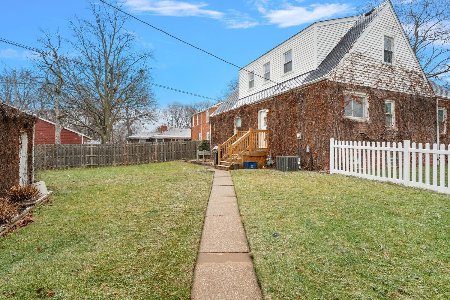 7148 Baring Parkway