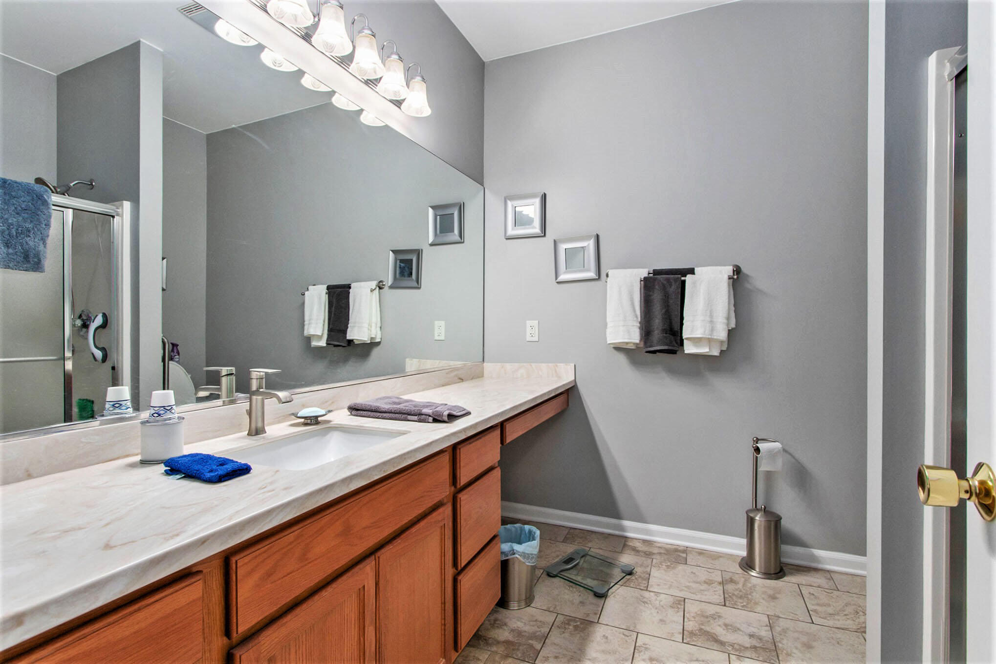 1860 Great Lakes Drive