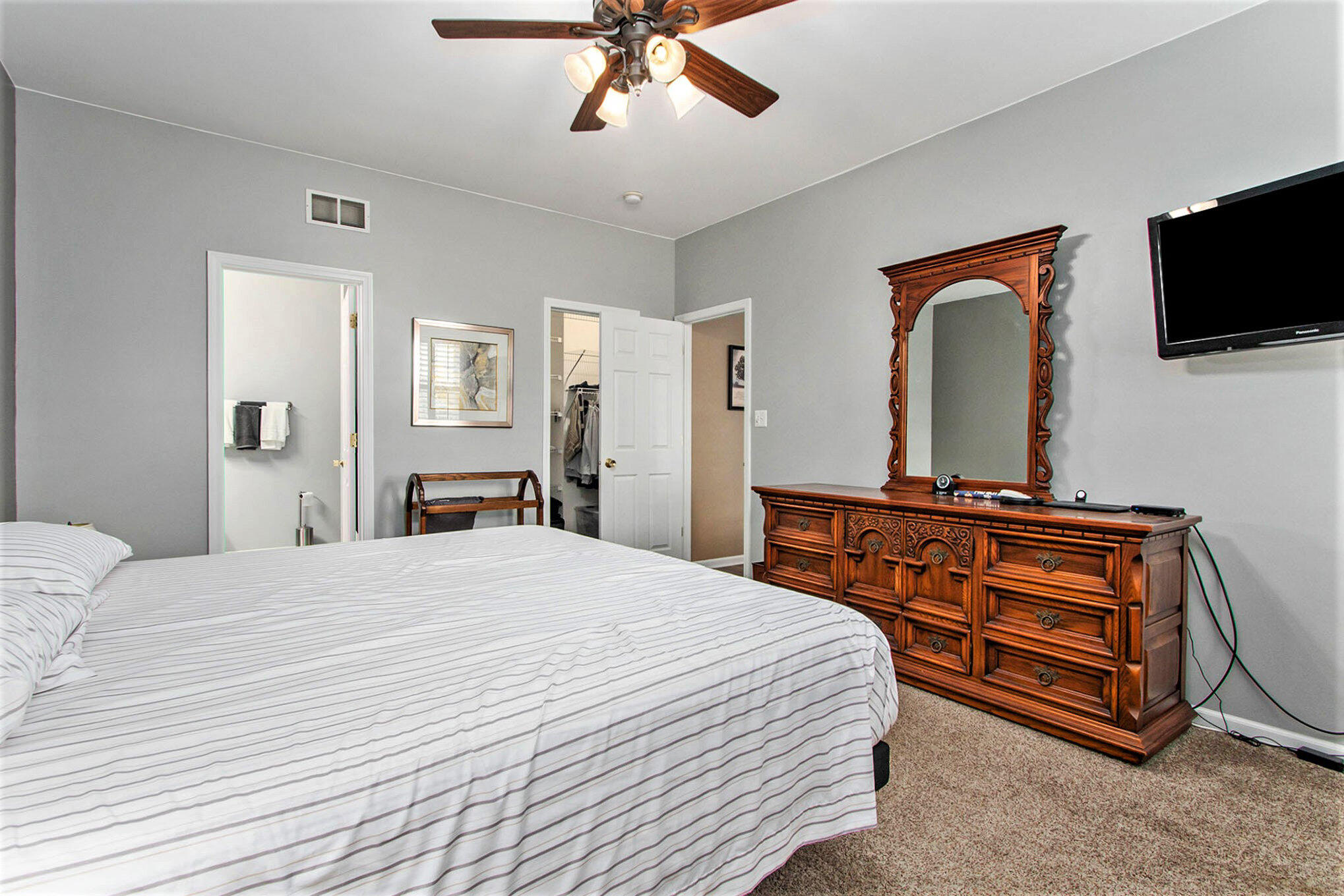 1860 Great Lakes Drive