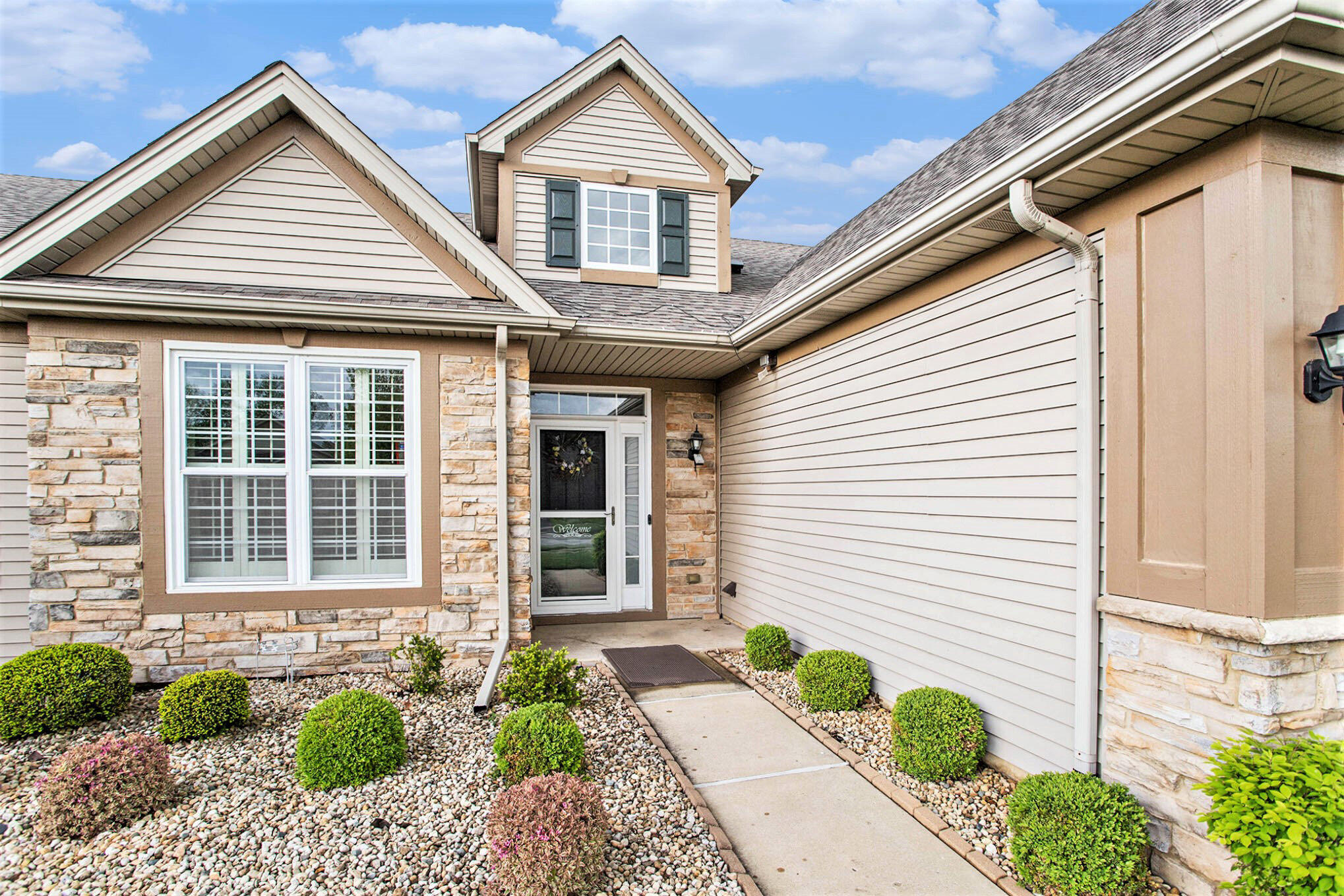 1860 Great Lakes Drive