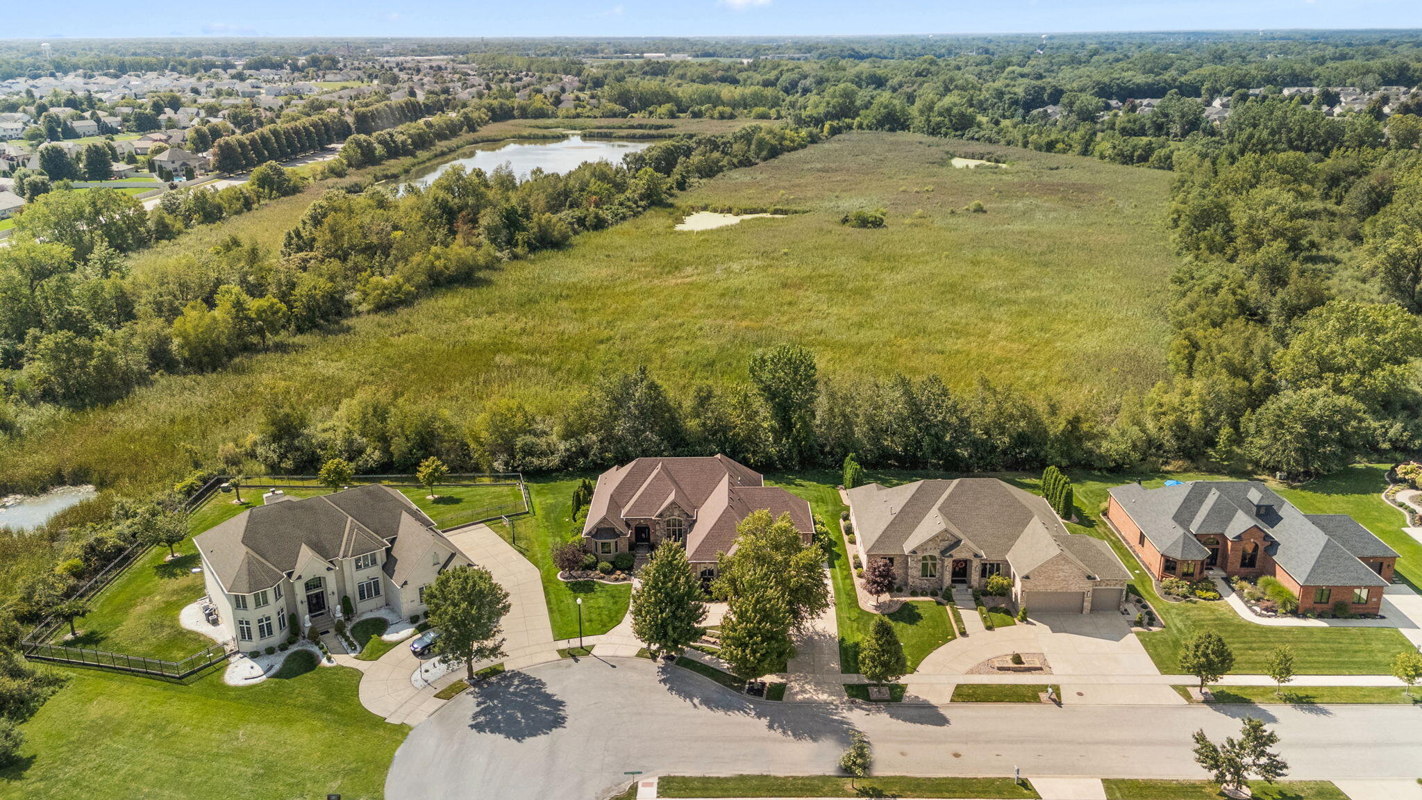 1106 Kensington Court