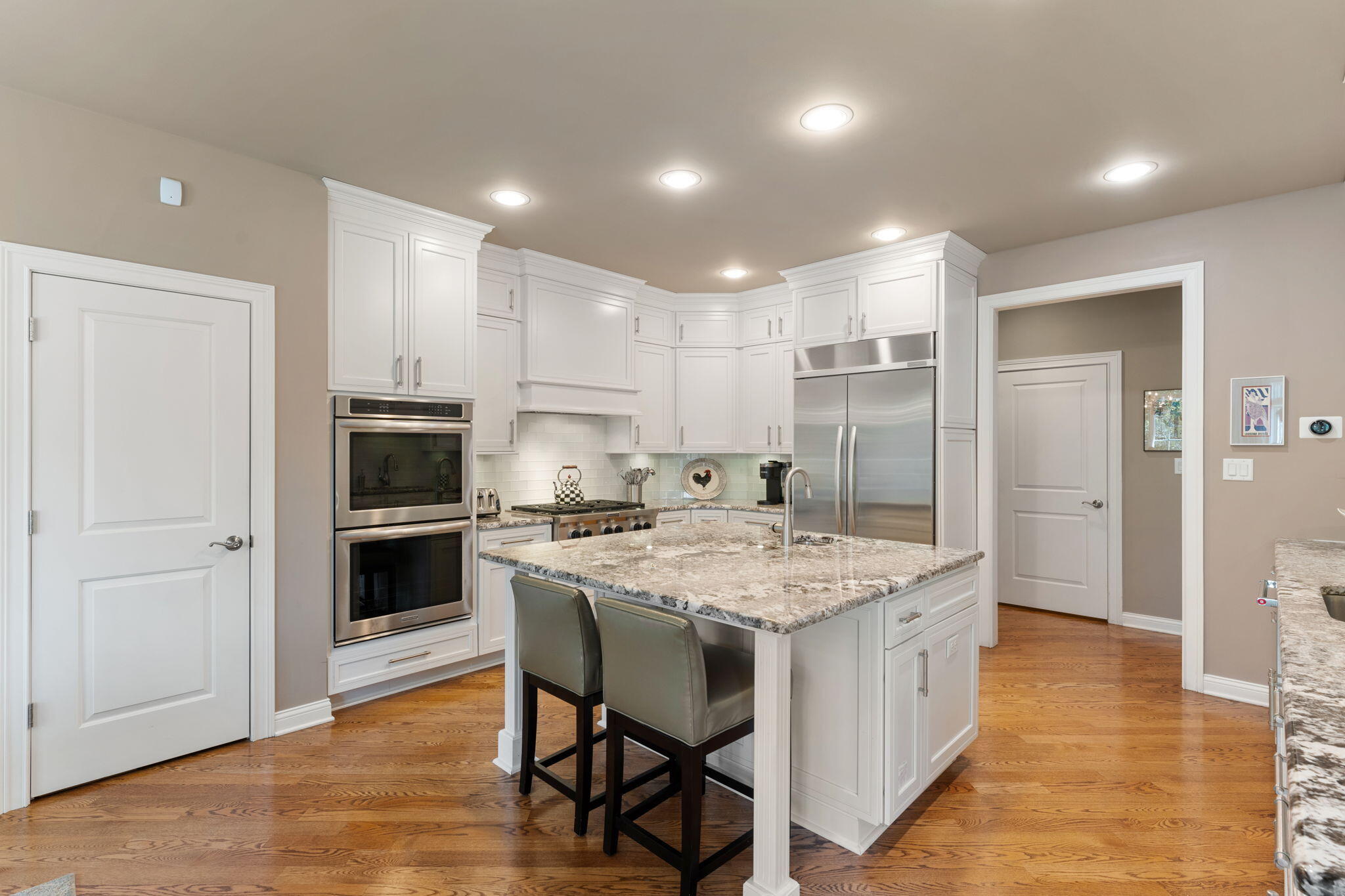 1106 Kensington Court