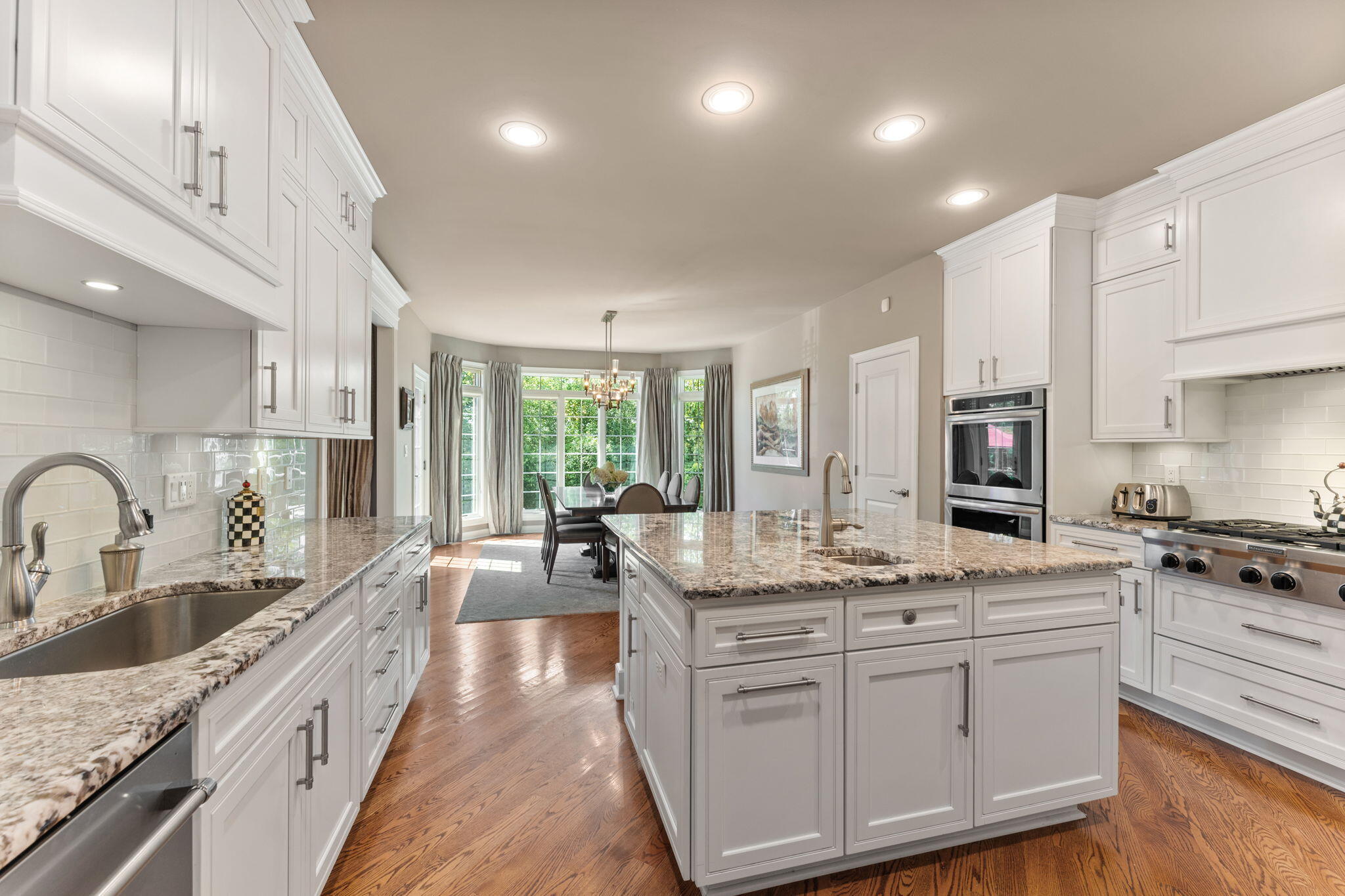 1106 Kensington Court