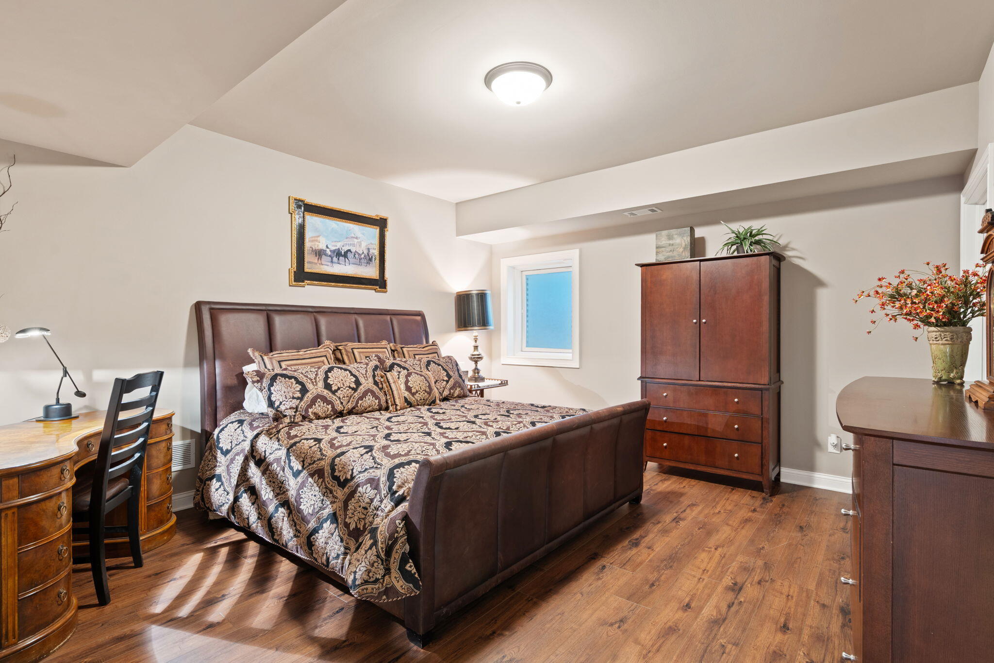 1106 Kensington Court