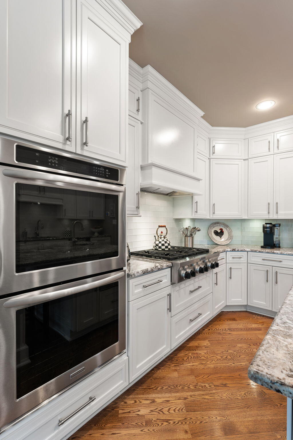 1106 Kensington Court