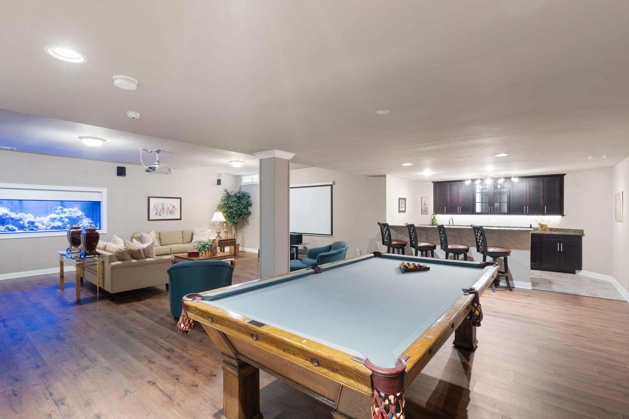 1106 Kensington Court