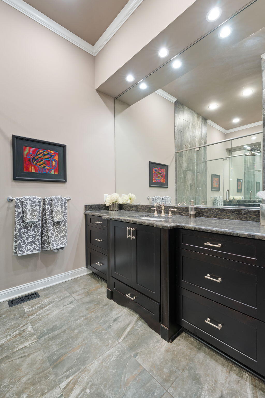 1106 Kensington Court