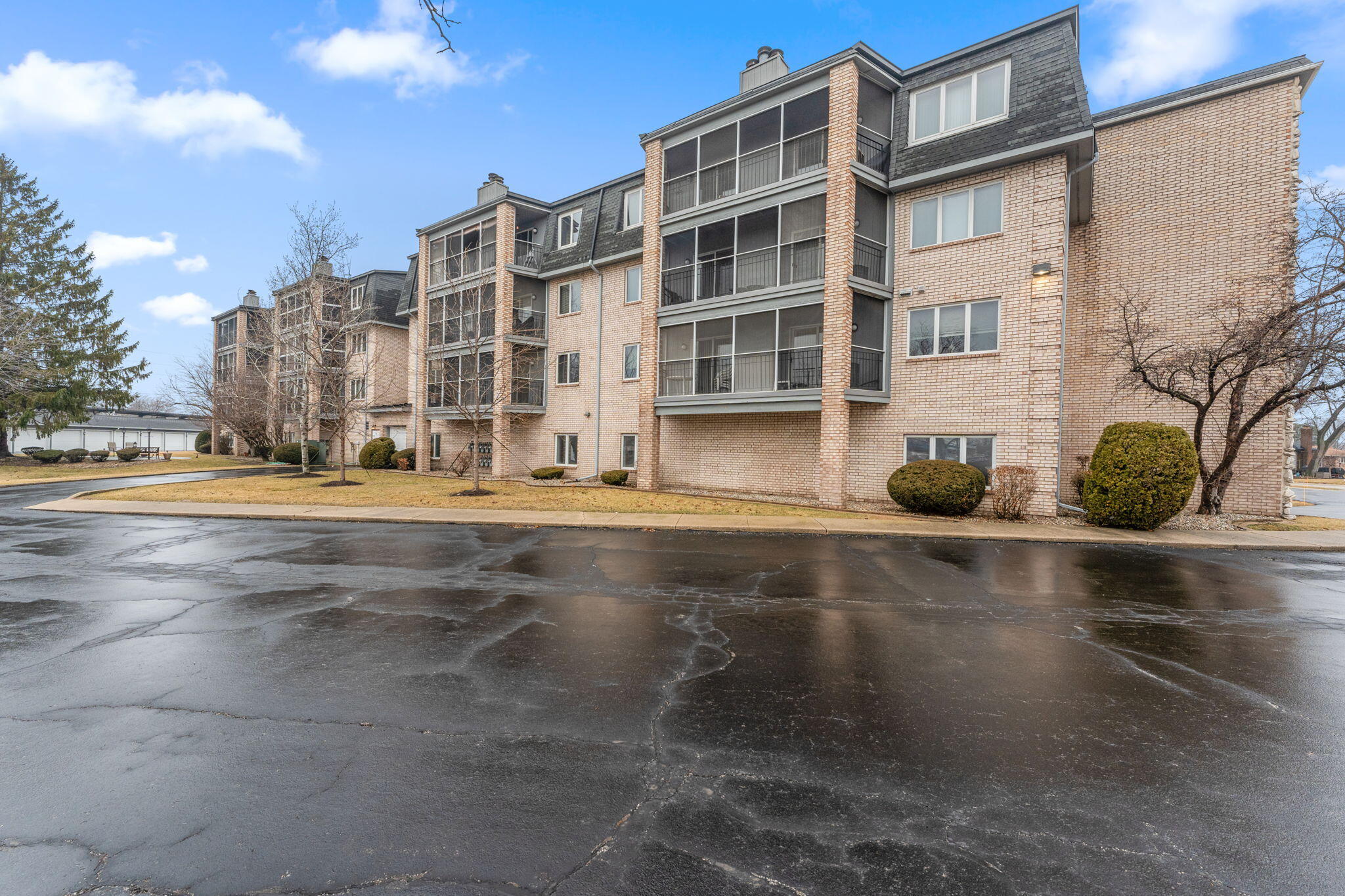 8220 Harrison Avenue Unit: 408