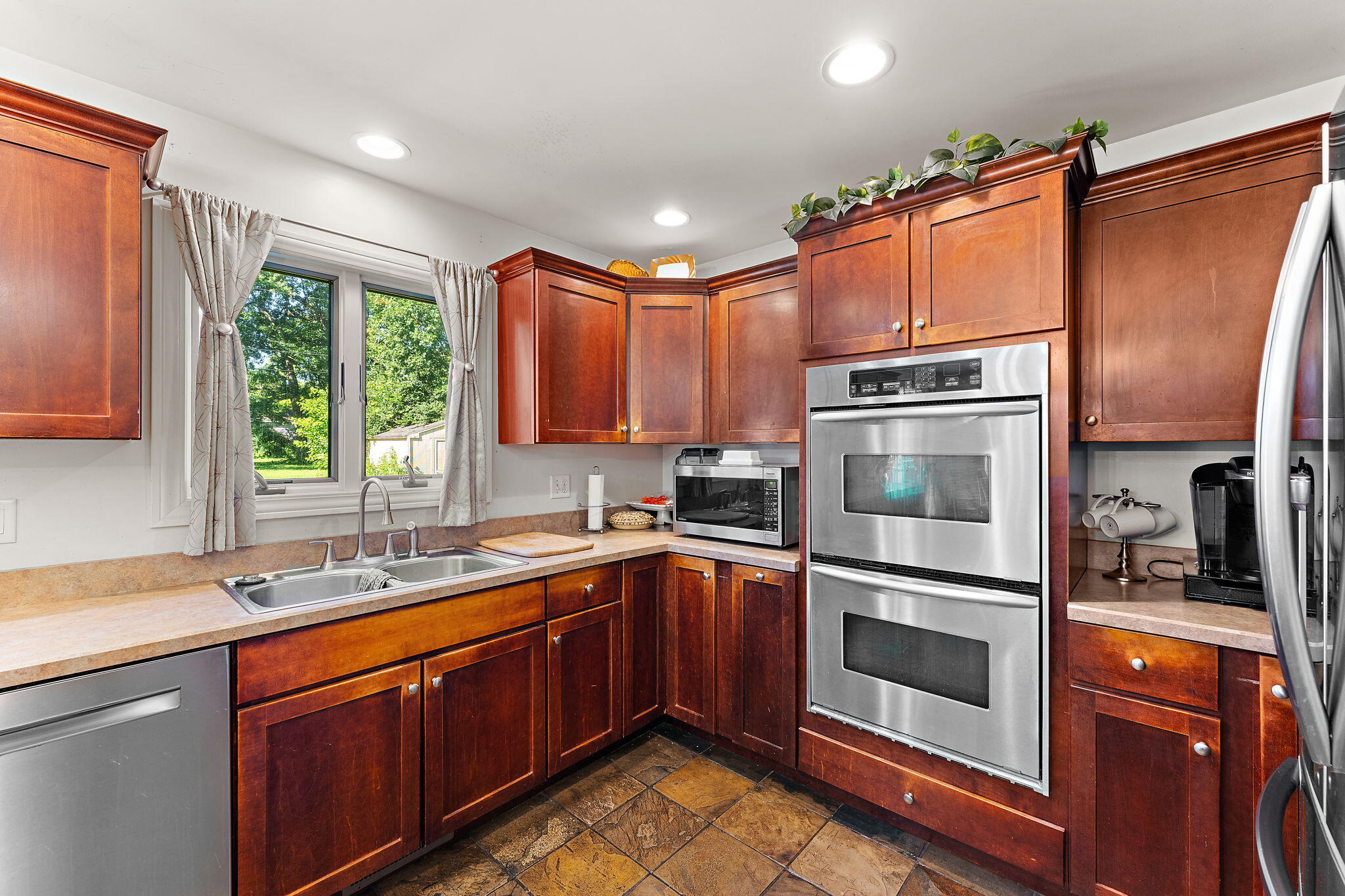 5371 72nd Avenue