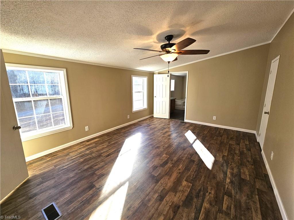 1070 Kimberly Drive
