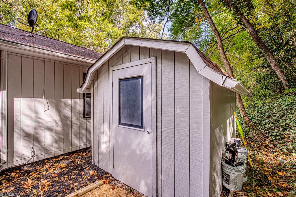 1027 Fenimore Street