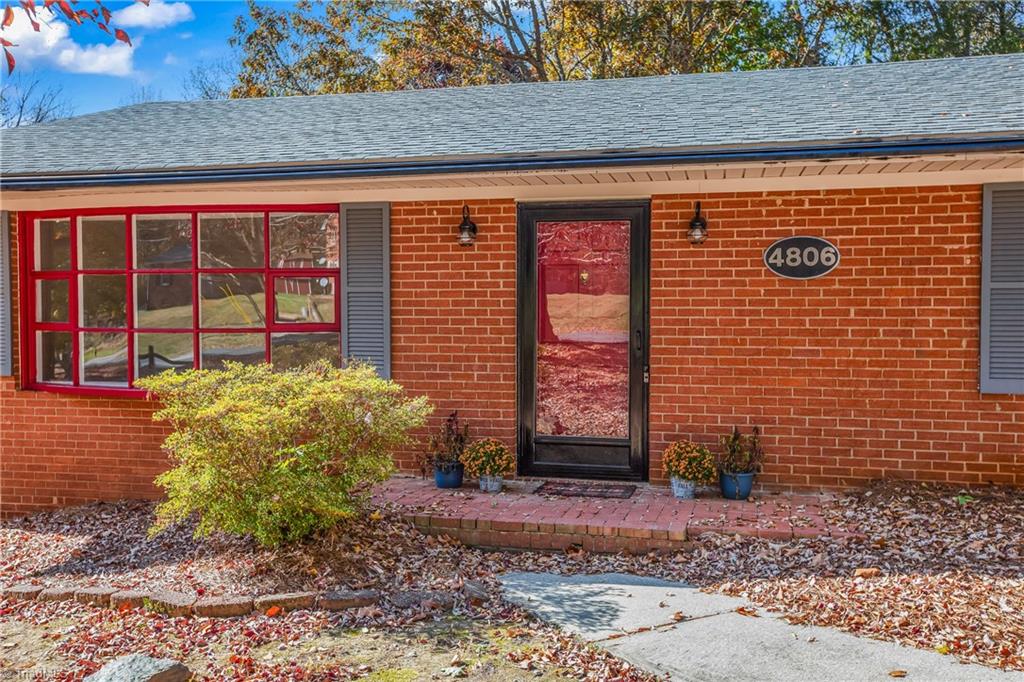 4806 Candlelight Drive