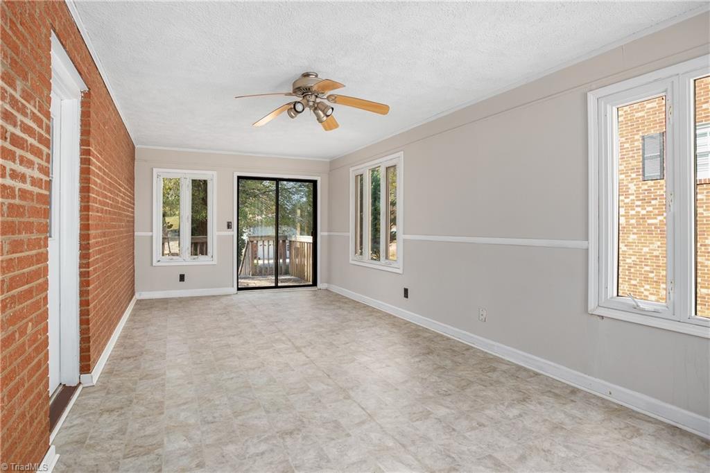 4806 Candlelight Drive