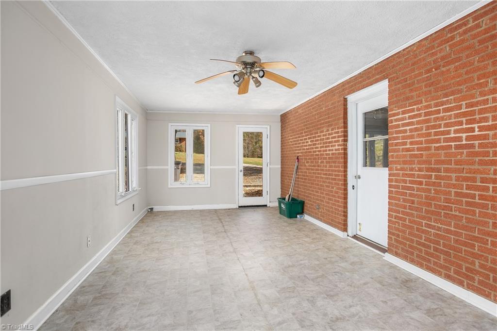 4806 Candlelight Drive