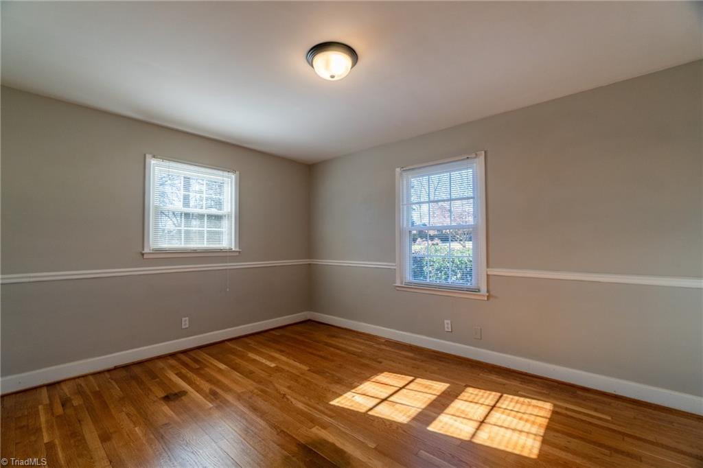 649 Quarterstaff Road
