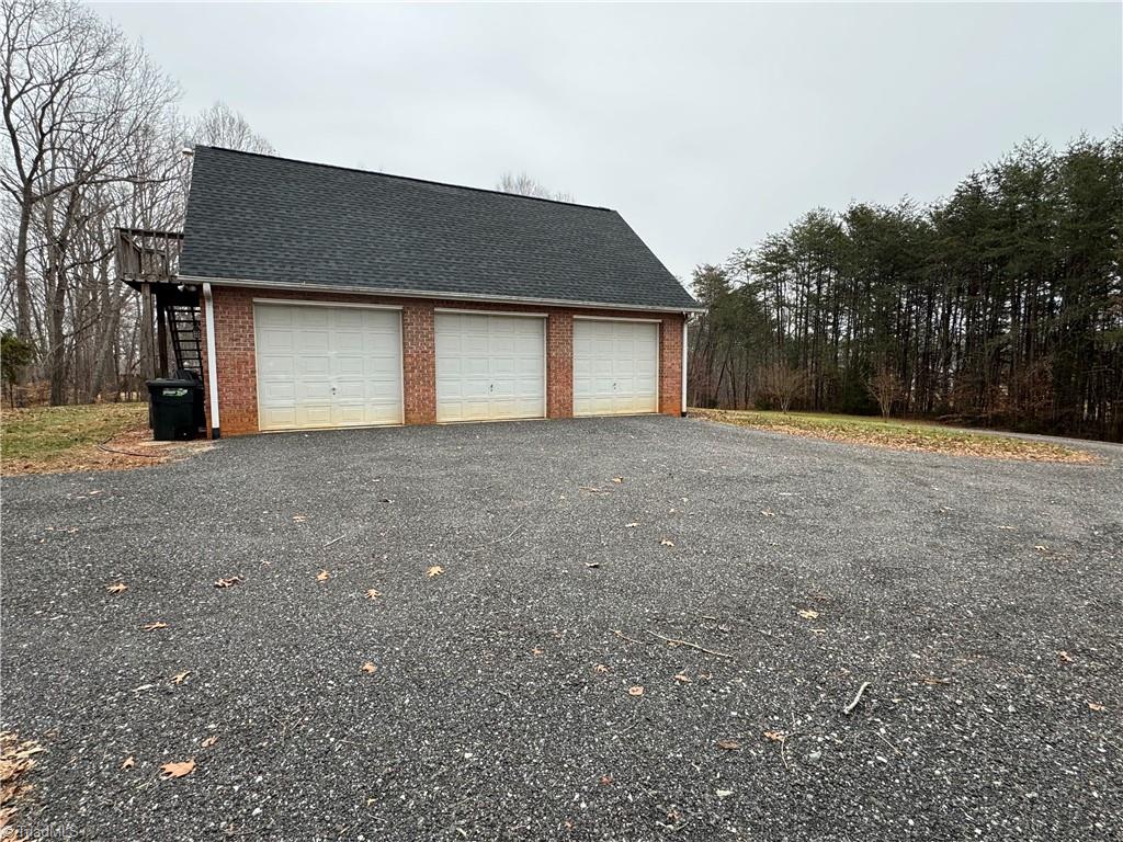 1021 Brookview Road