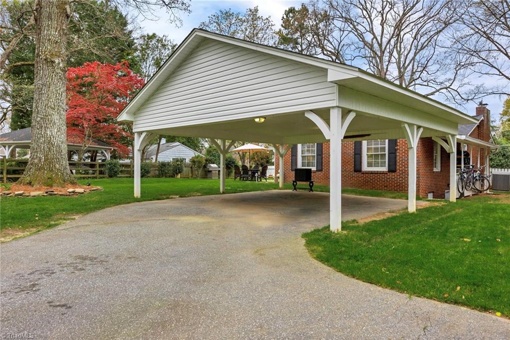 785 N Stratford Road