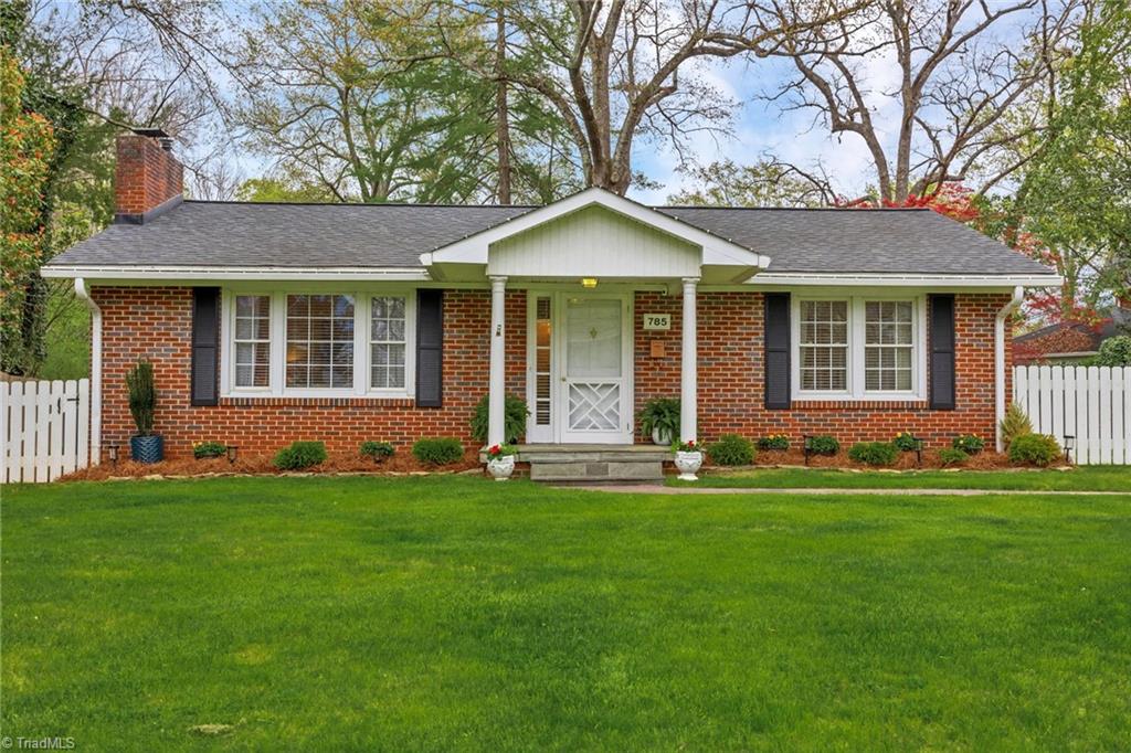 785 N Stratford Road